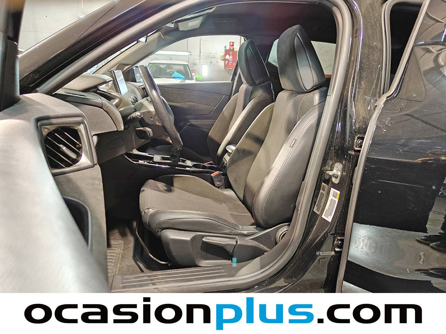 Foto DS DS 3 Crossback DS DS3 Crossback Performance Line BlueHDi (110 CV)