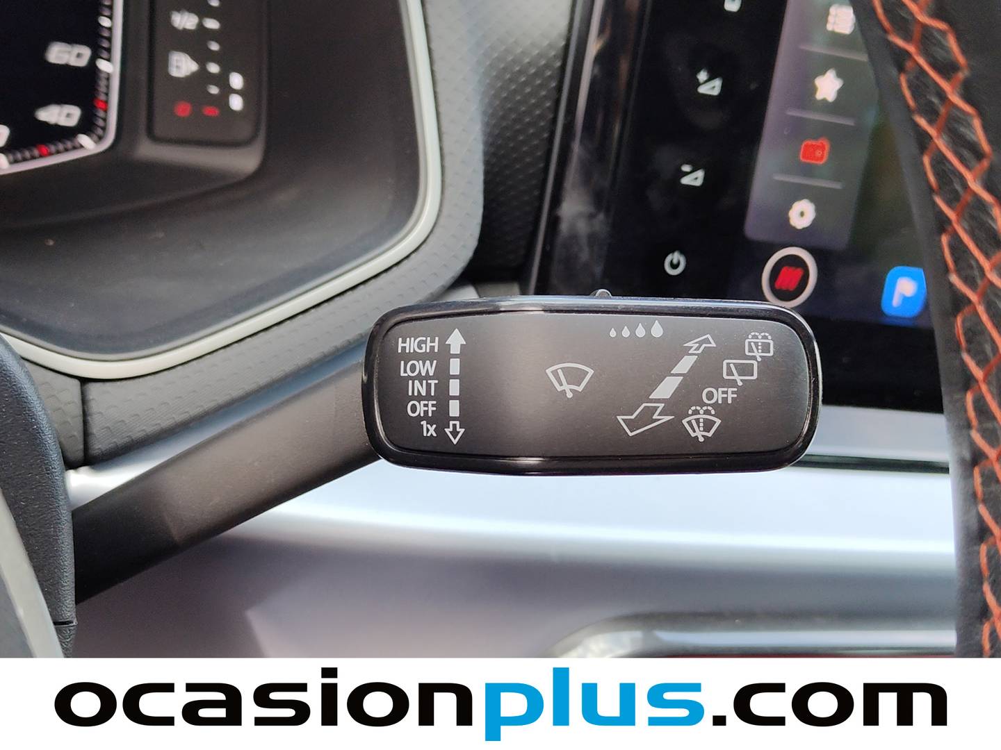 Foto Seat Arona SEAT Arona 1.0 TSI S&S FR XL  (115 CV)