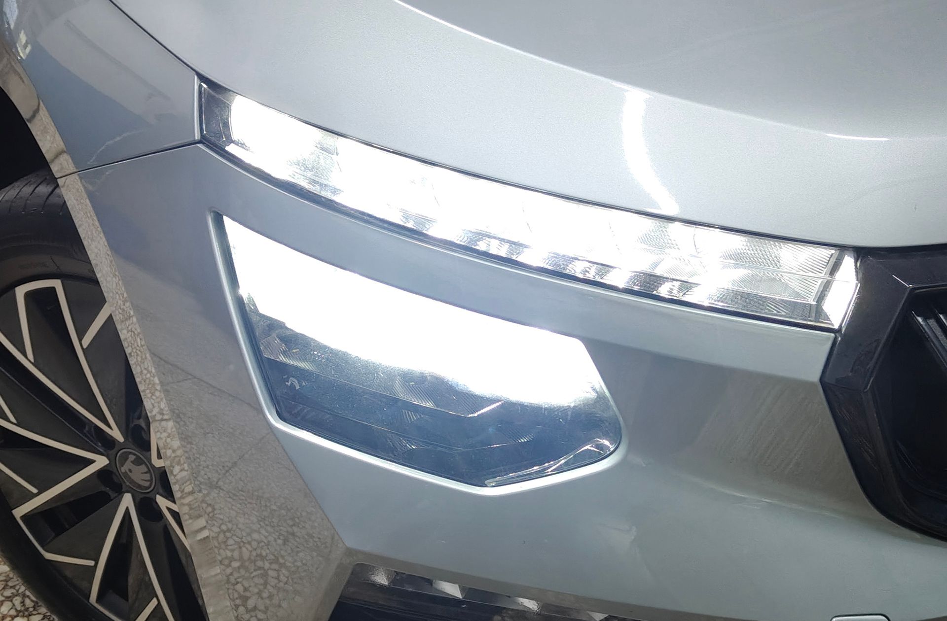 Škoda Kamiq 1.0 TSI Selection DSG - foto 15