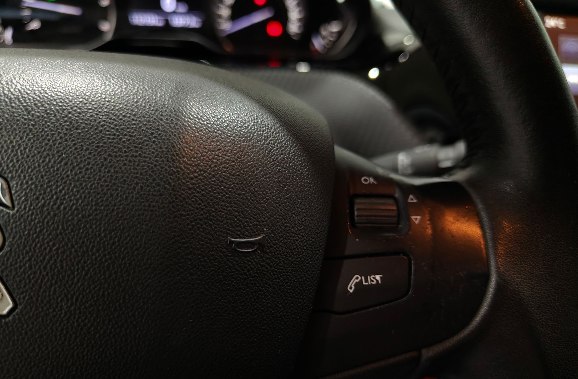 Peugeot 2008 BlueHDi 100 Style - foto 26