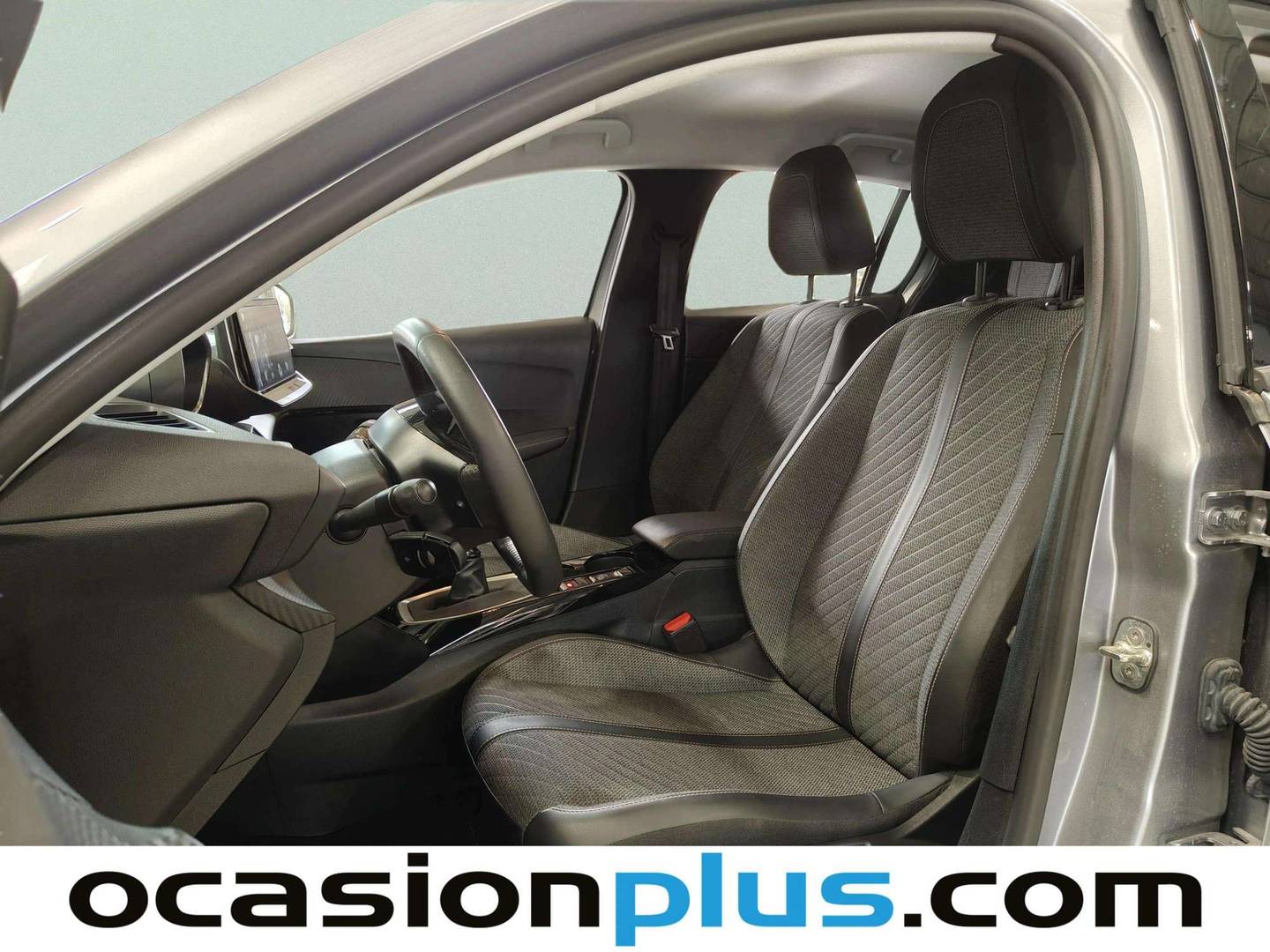 Foto asientos delanteros Peugeot 208 Peugeot 208 PureTech 100 Allure (100 CV)