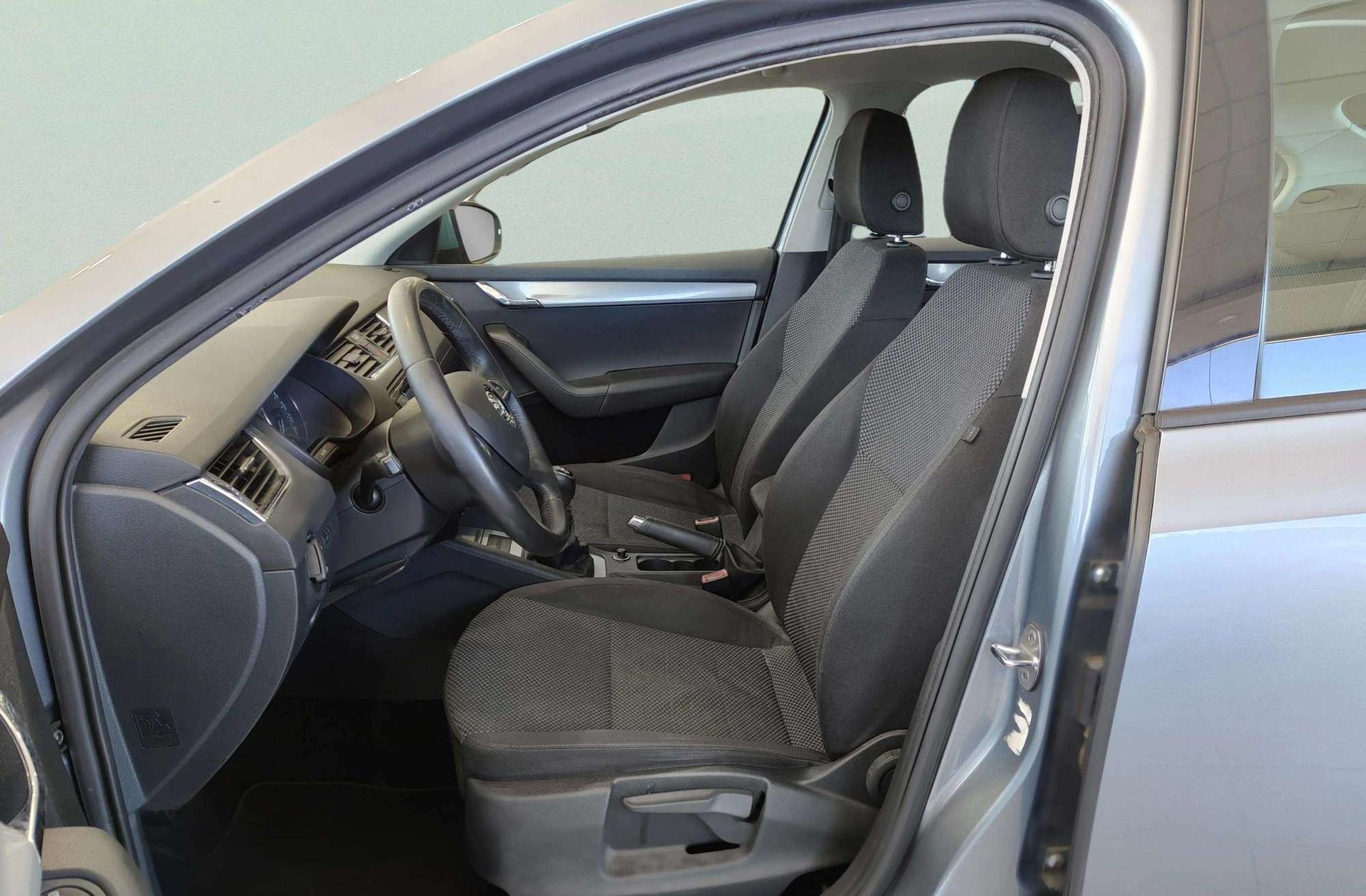 Škoda Octavia 1.6 TDI CR Ambition - foto 8
