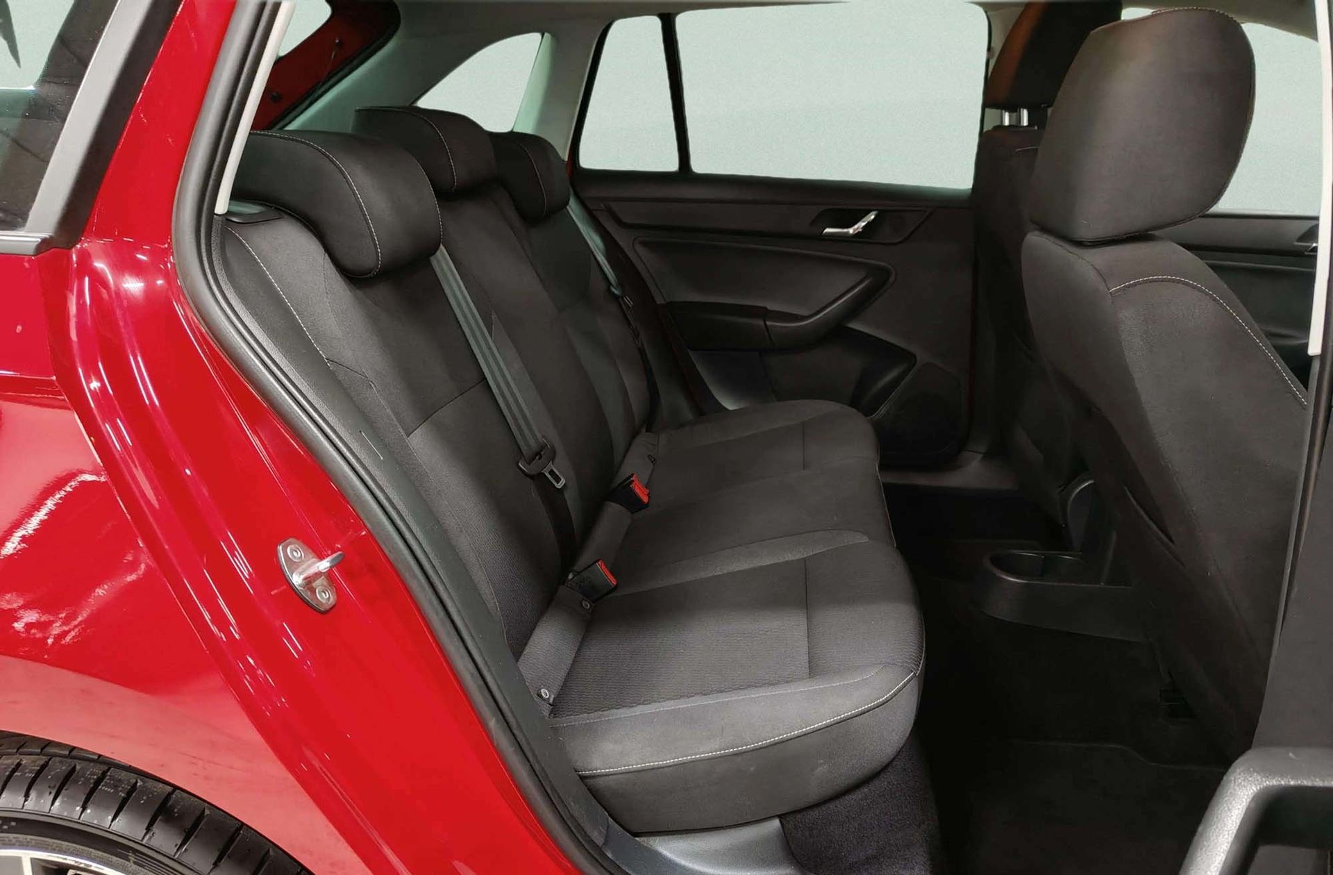 Škoda Spaceback 1.2 TSI Ambition - foto 15