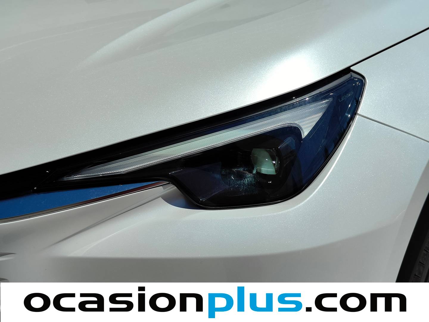 Extras del Lexus LBX Lexus LBX 1.5 HEV Emotion+  (136 CV)
