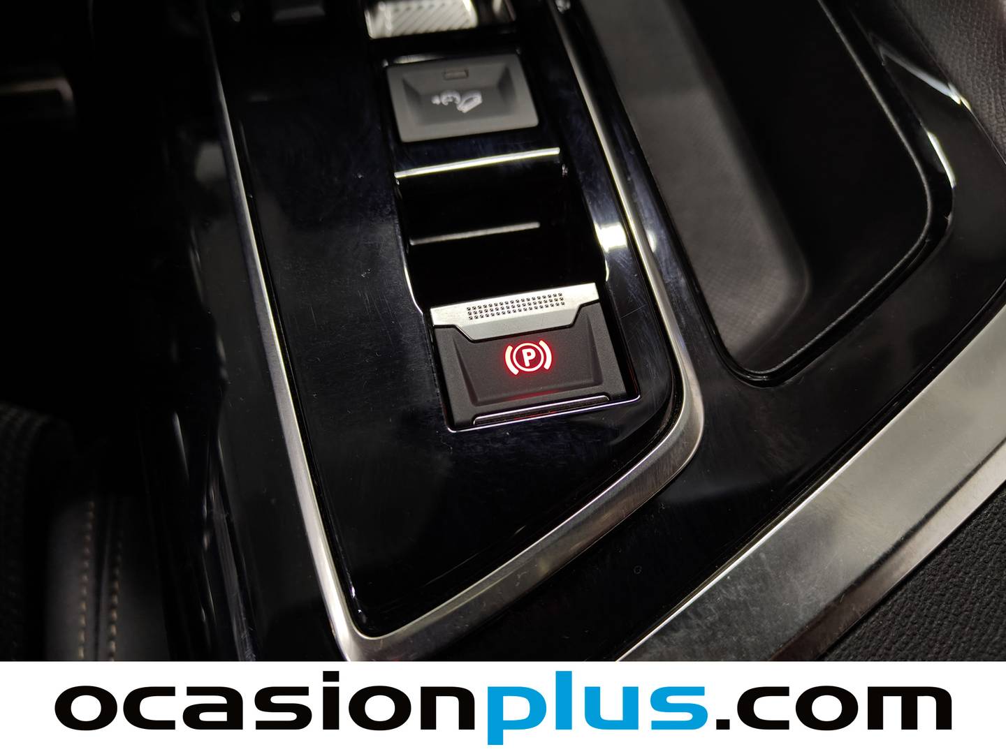 Foto Peugeot 3008 Peugeot 3008 PureTech 130 S&S GT EAT8 (130 CV)