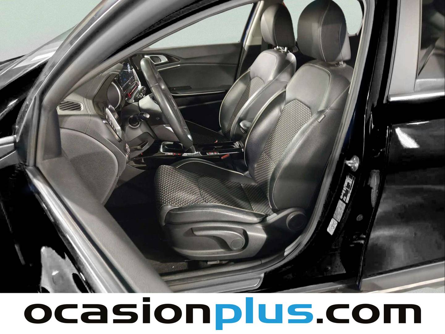 Foto KIA XCeed Kia XCeed 1.5 MHEV iMT Tech (160 CV)