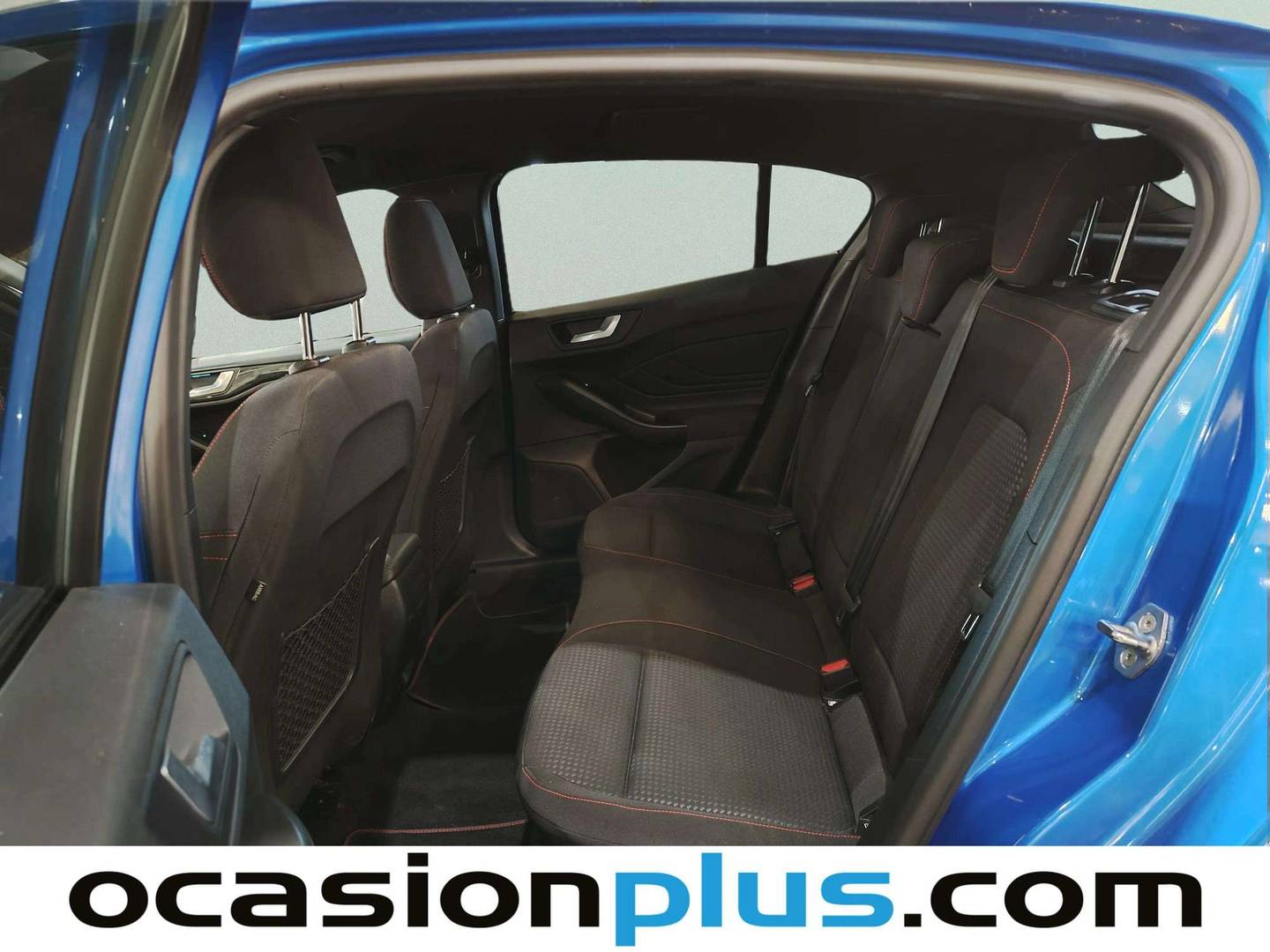 Foto asientos traseros Ford Focus Ford Focus 1.0 Ecoboost MHEV ST-Line Auto (155 CV)