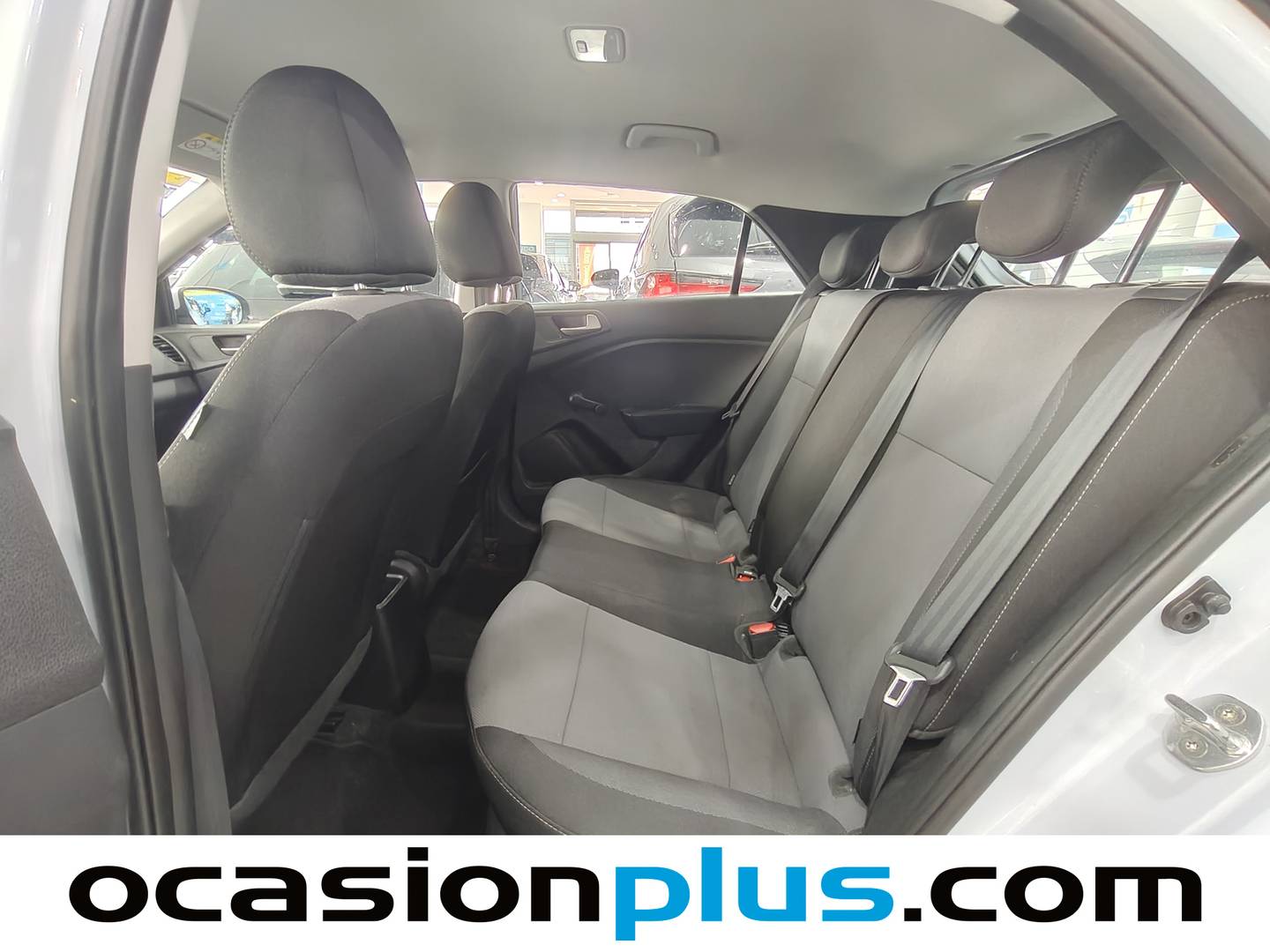 Foto asientos traseros Hyundai i20 Hyundai i20 1.2 MPI Essence (75 CV)
