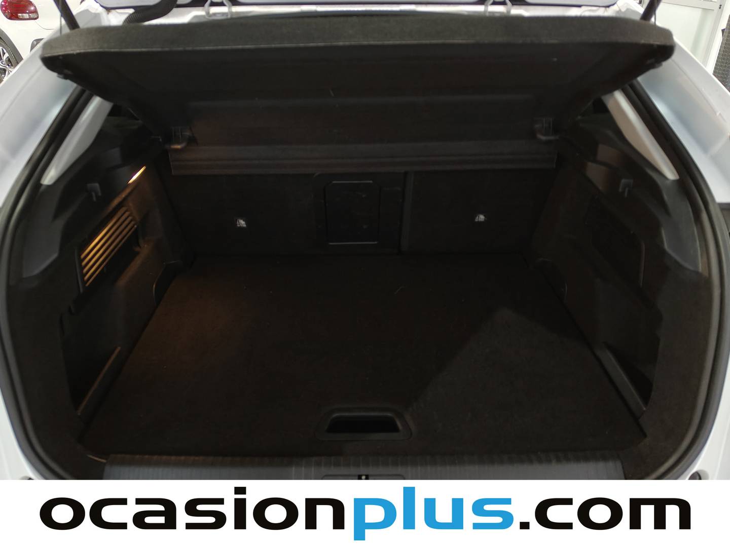 Foto Citroën C4 Citroen C4 PureTech 130 S&S Shine (130 CV)