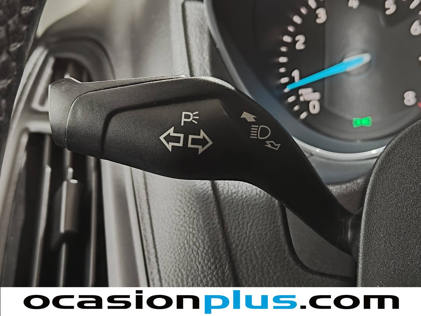 Foto Ford Focus Ford Focus 1.6 TI-VCT Trend+ PowerShift (125 CV)