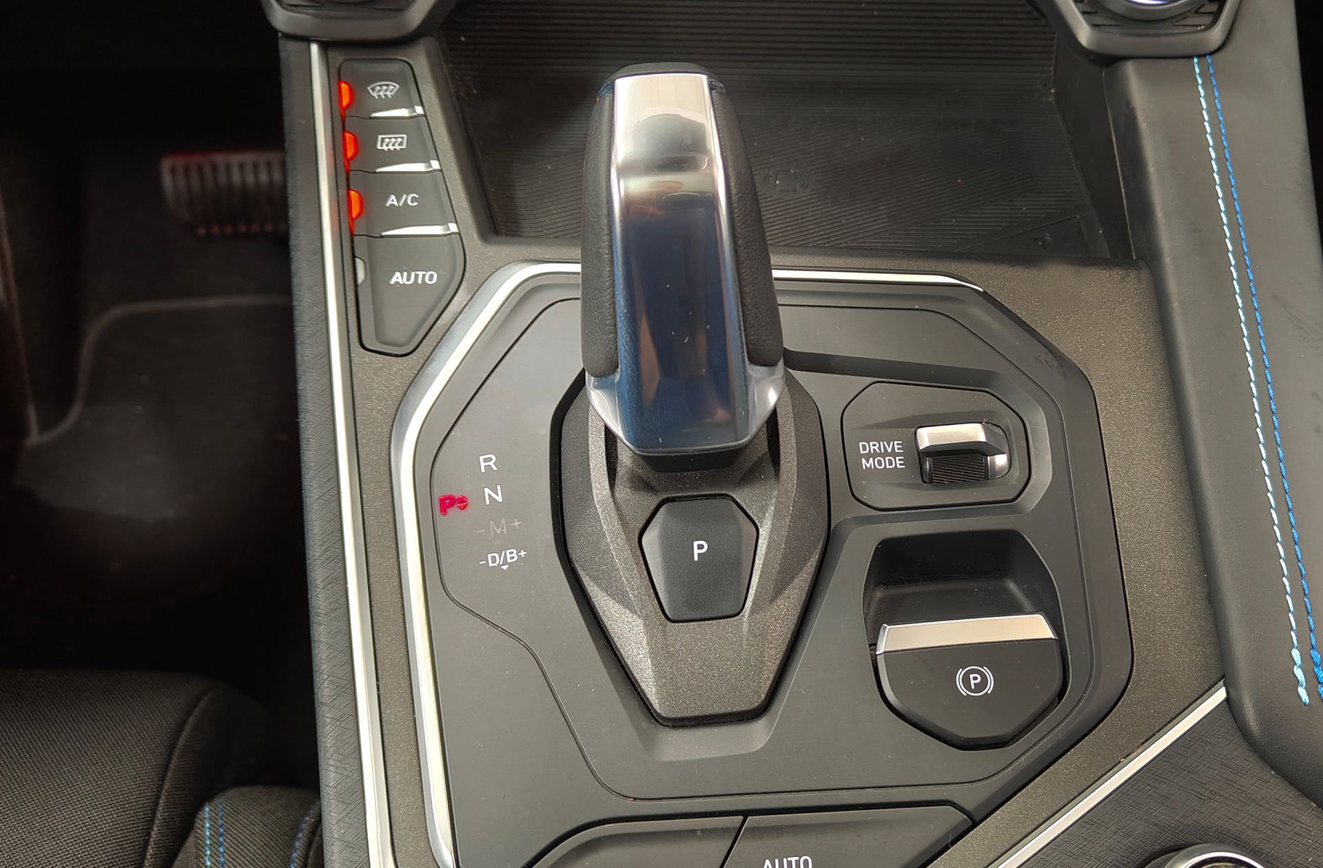 Lynk & Co 01 1.5 PHEV - foto 5