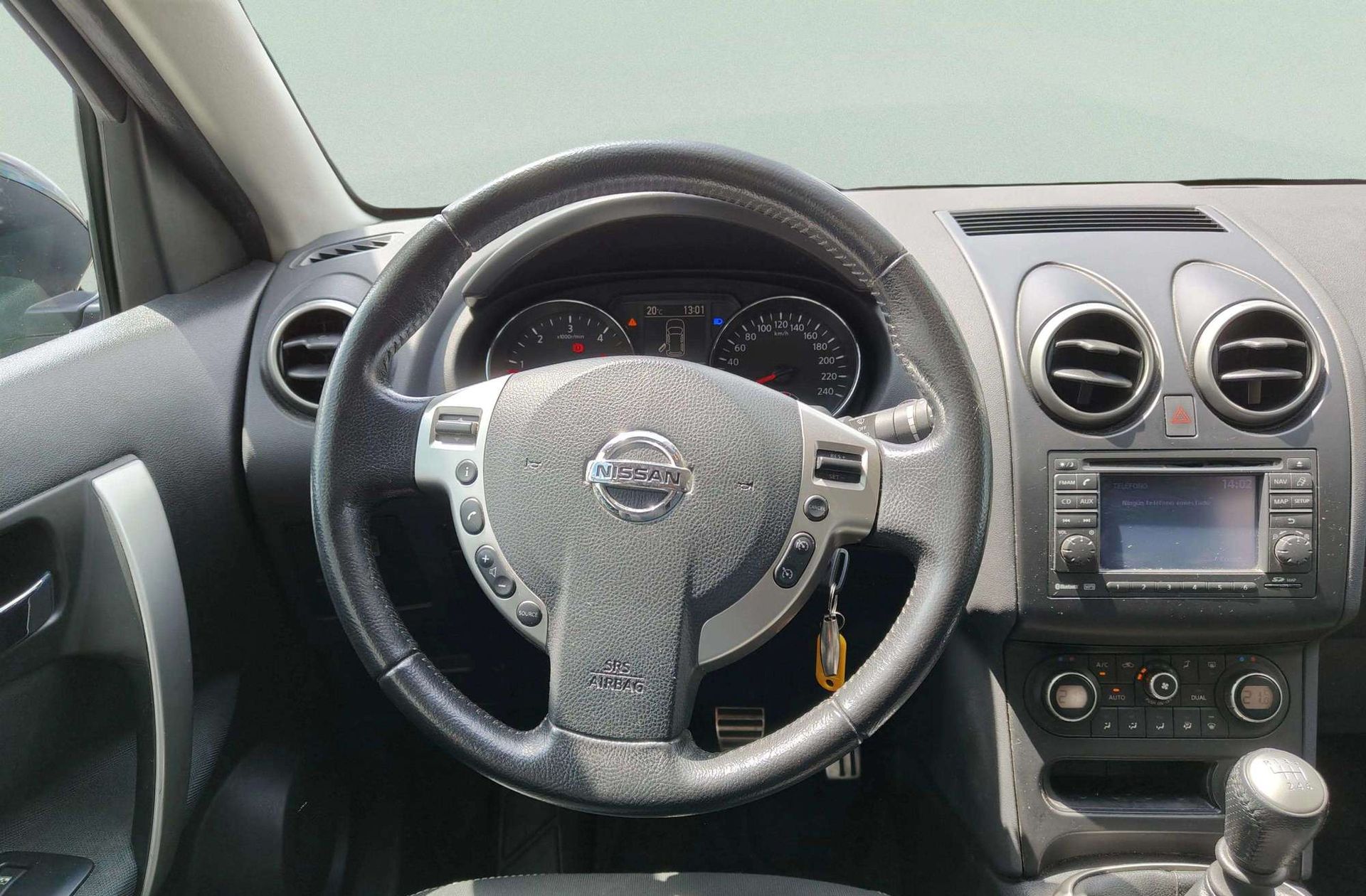 Nissan Qashqai 2.0 dCi Tekna Sport 4x2 - foto 22