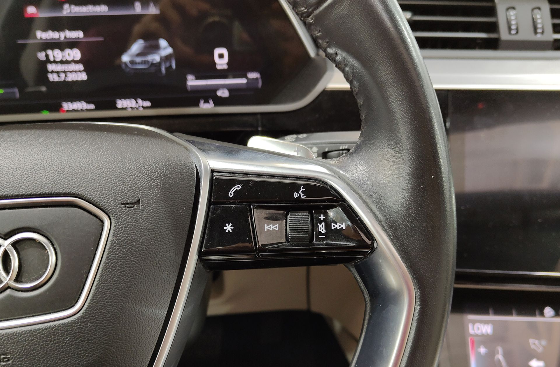 Audi e-tron Advanced e-tron 50 quattro - foto 31