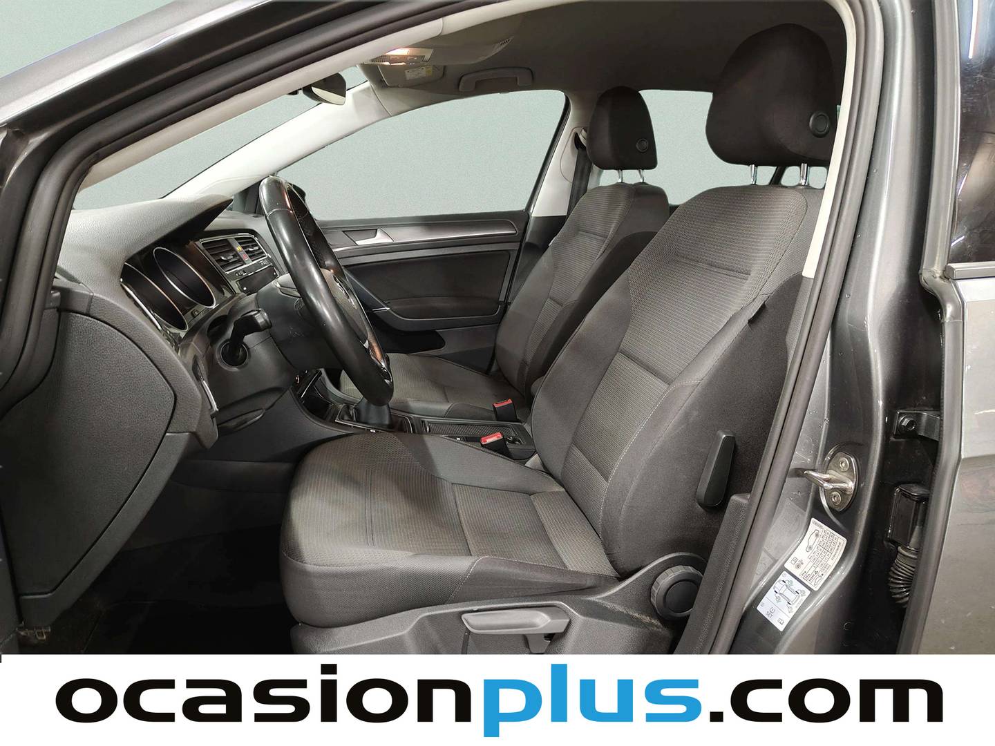 Foto asientos delanteros Volkswagen Golf Volkswagen Golf Advance 1.4 TSI (125 CV)