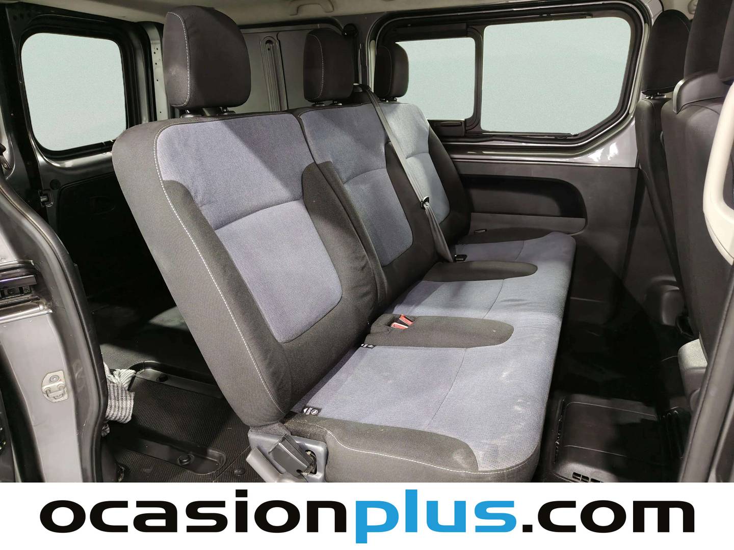 Foto asientos traseros Opel Vivaro Opel Vivaro Combi 1.6 CDTI Biturbo 27 L1 S/S 9 Plazas (125 CV) 6 Plazas