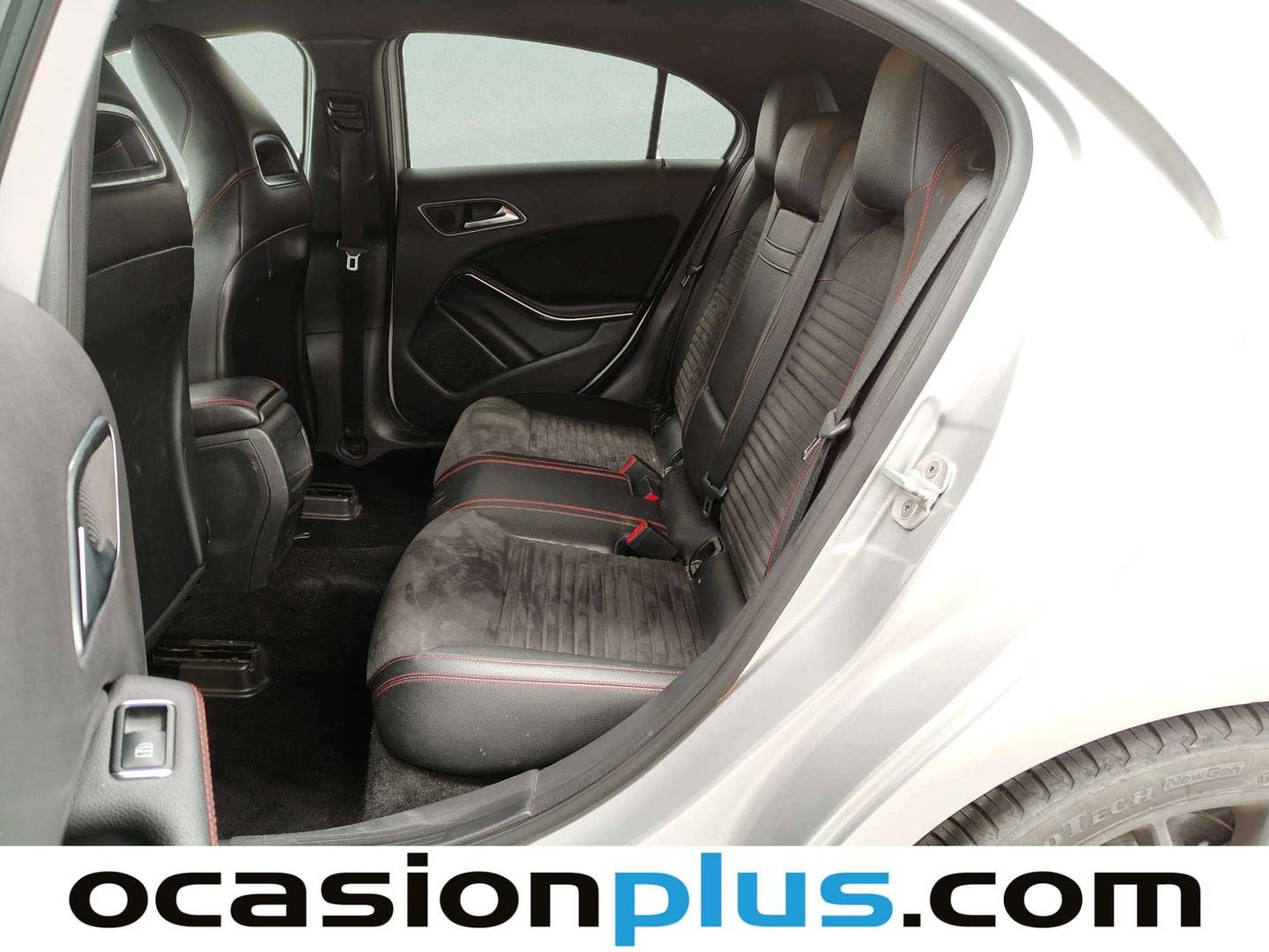 Foto asientos traseros Mercedes Clase A Mercedes Clase A 200 CDI AMG Line (136 CV)
