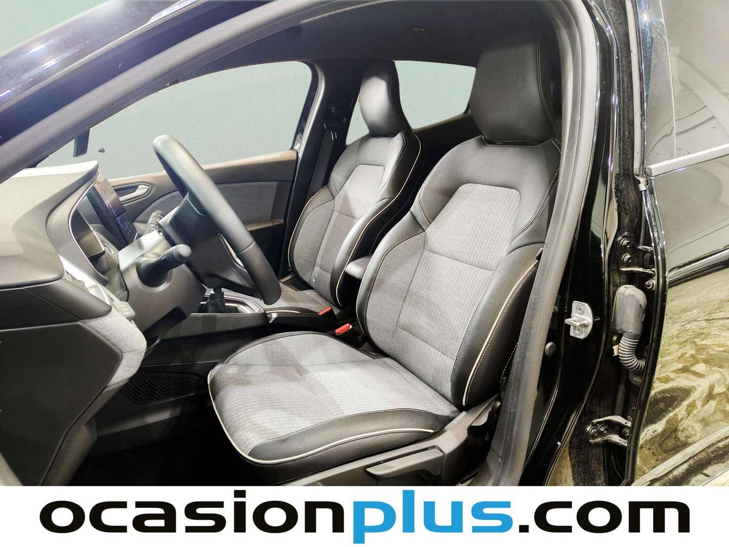 Foto asientos delanteros Renault Clio Renault Clio Techno TCe  (90 CV)