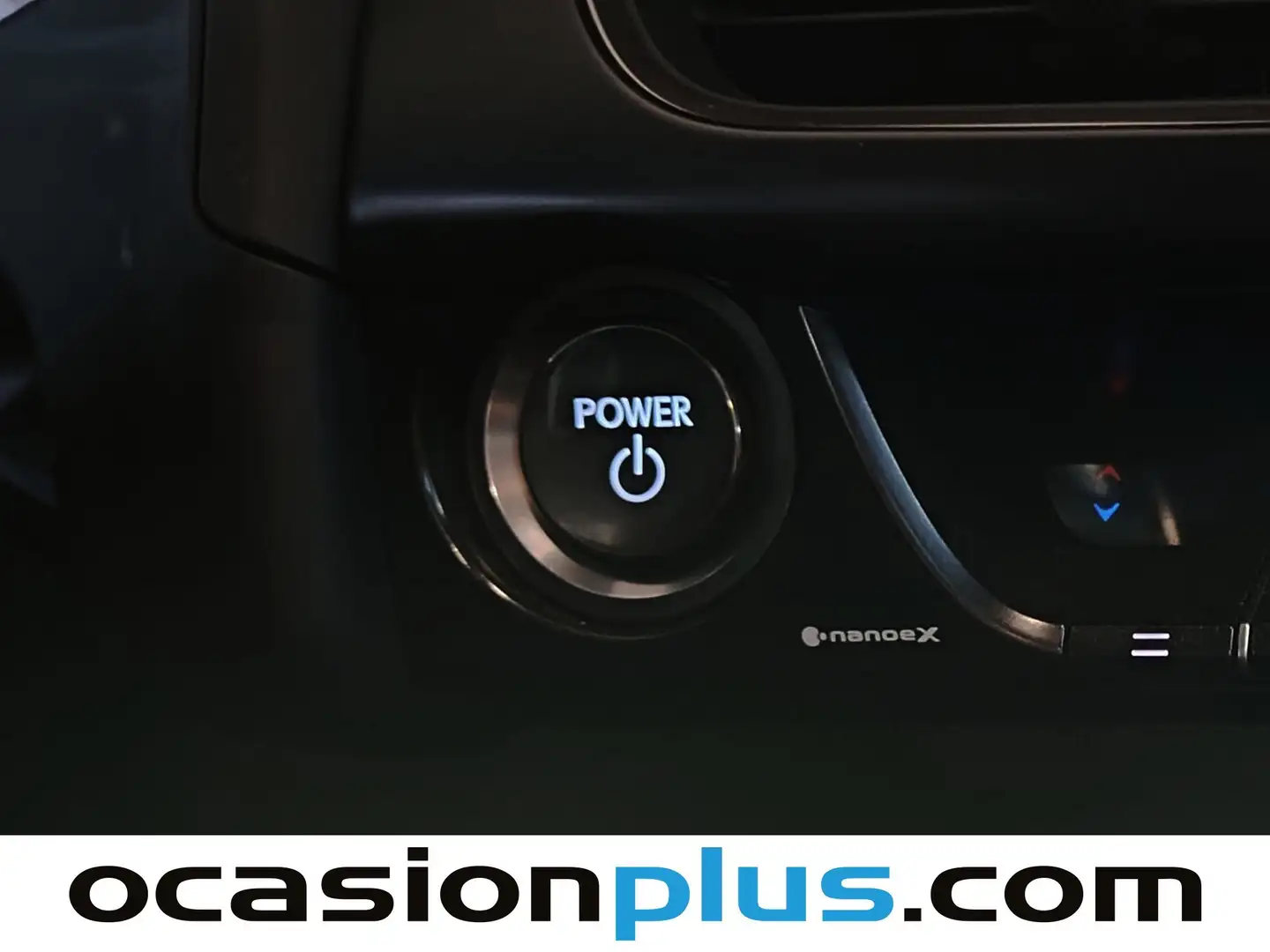 Foto Lexus UX Lexus UX 250h Business 2WD (184 CV)