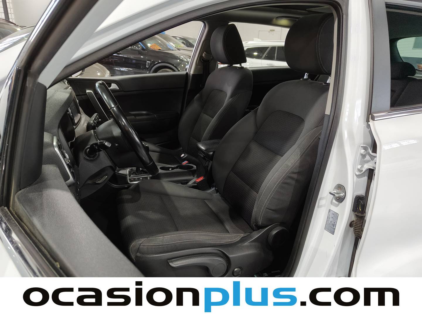 Foto asientos delanteros KIA Sportage KIA Sportage 1.7 CRDi VGT Eco-Dynamics x-Tech17 4x2 (115 CV)