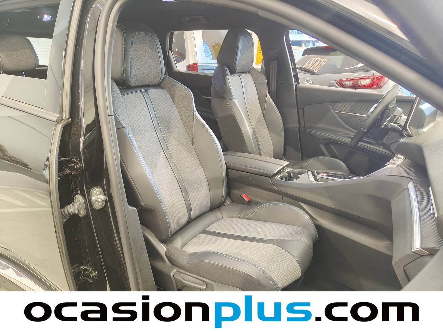 Peugeot 5008 Peugeot 5008 BlueHDI 130 S&S Allure Pack EAT8  (130 CV) 2024