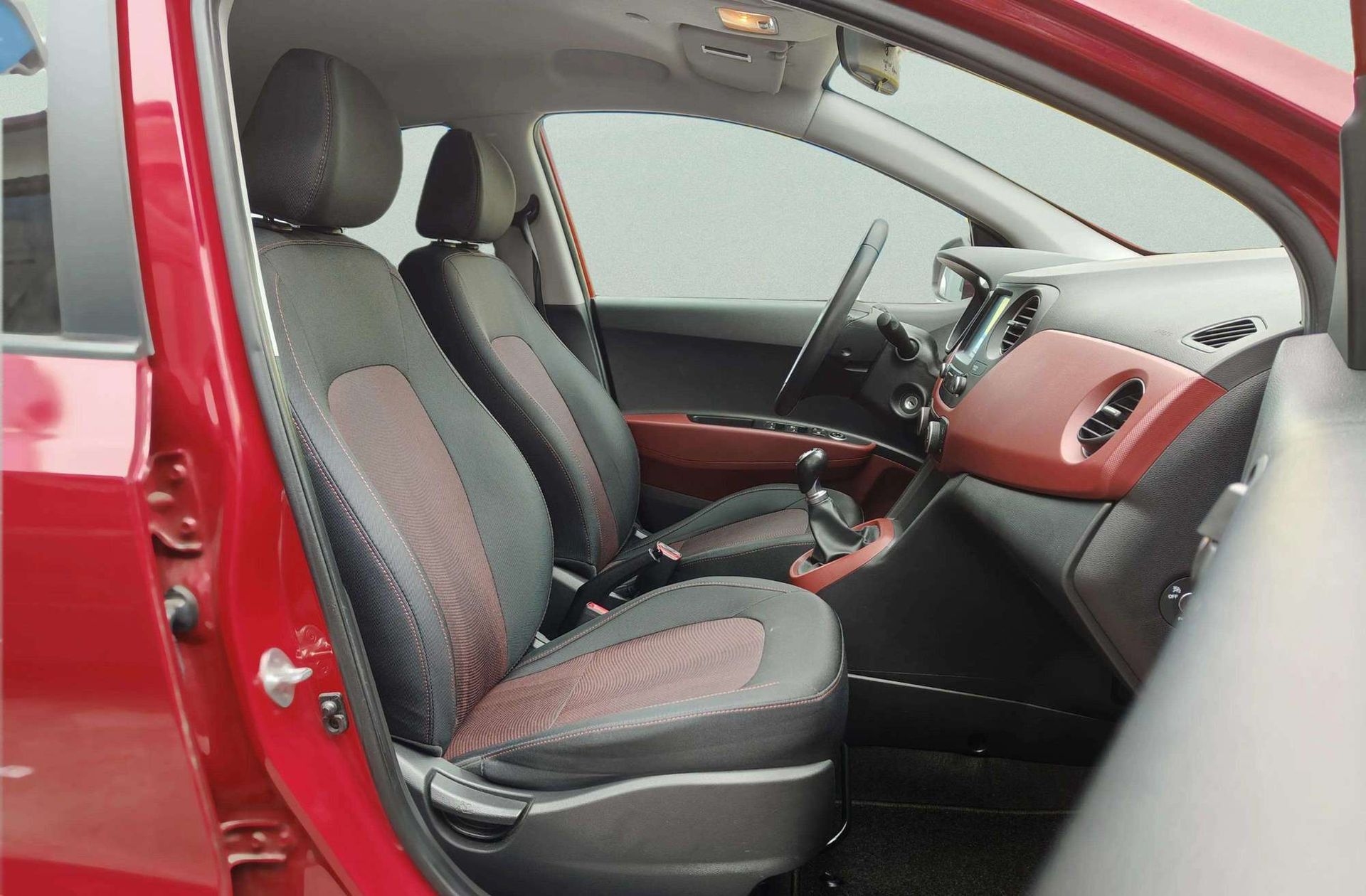Hyundai i10 1.2 Tecno Edition - foto 15