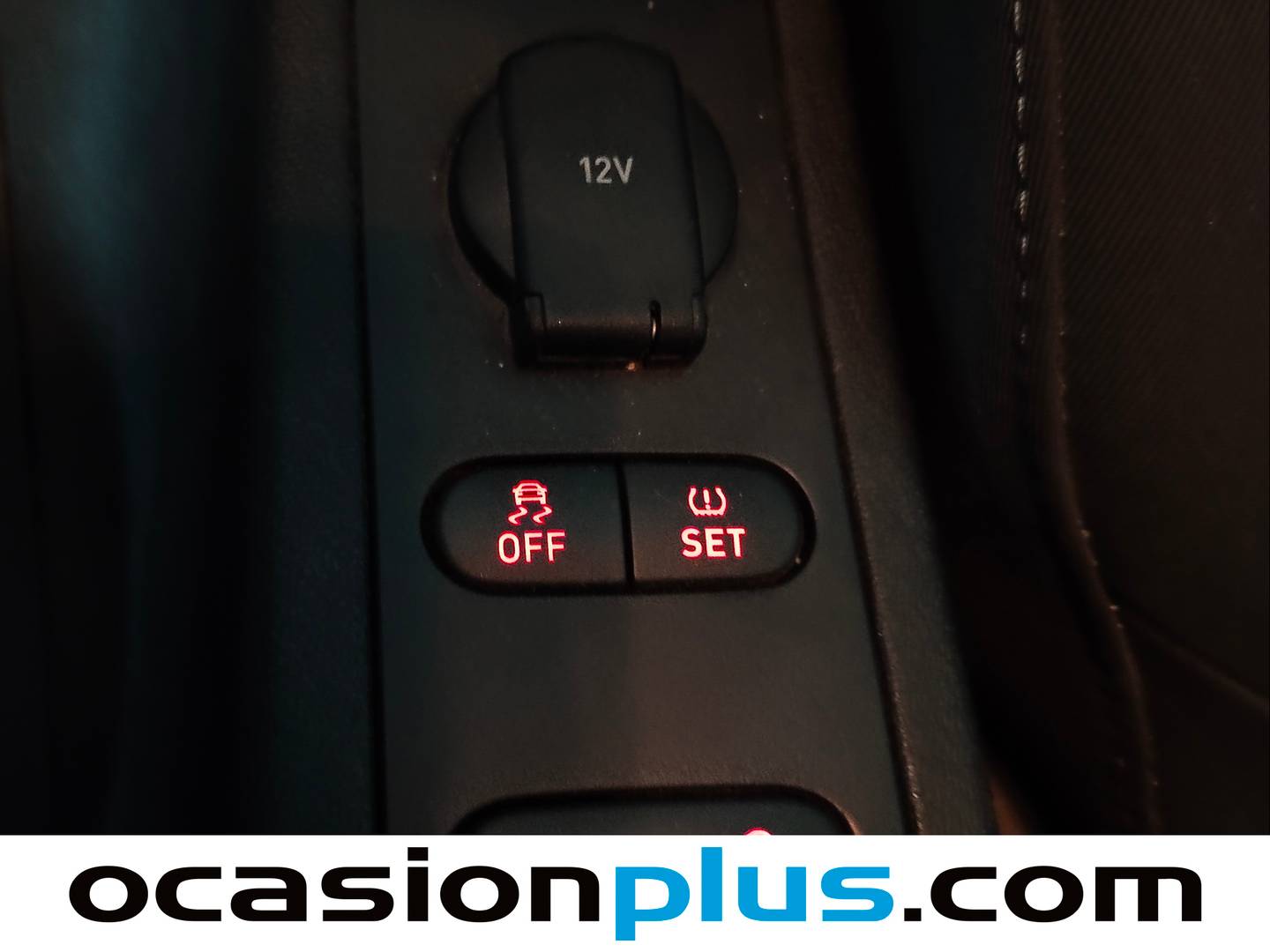 Extras y acabados del Seat León Seat León 1.6 TDI Reference Copa (90 CV)