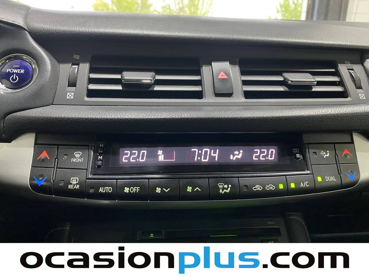 Equipamiento del Lexus CT Lexus CT 200h Pack Hybrid Drive (136 CV)