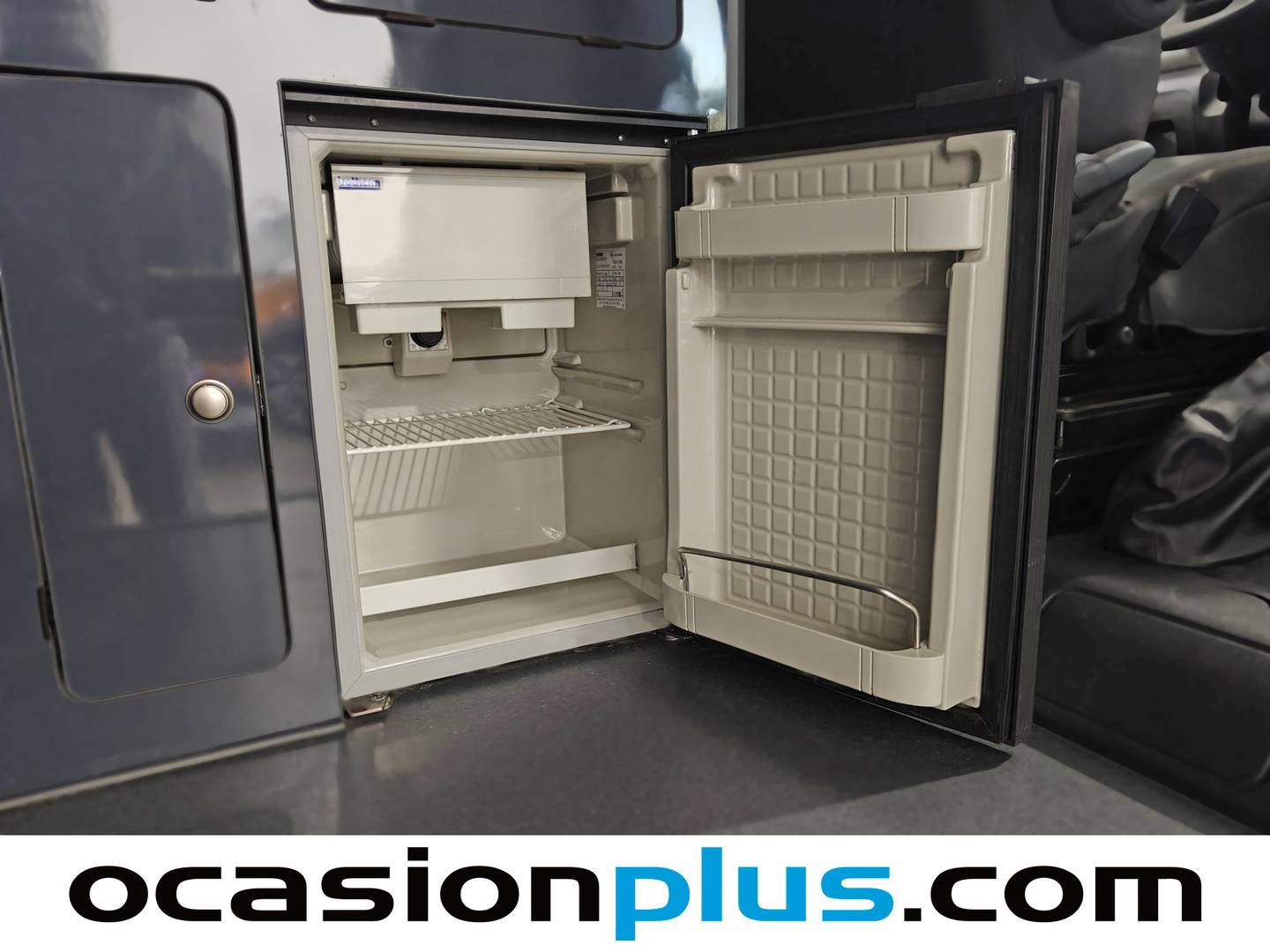 Equipamiento del Renault Trafic Renault Trafic Passenger Energy dCi (125 CV) Camperizada 4 Plazas