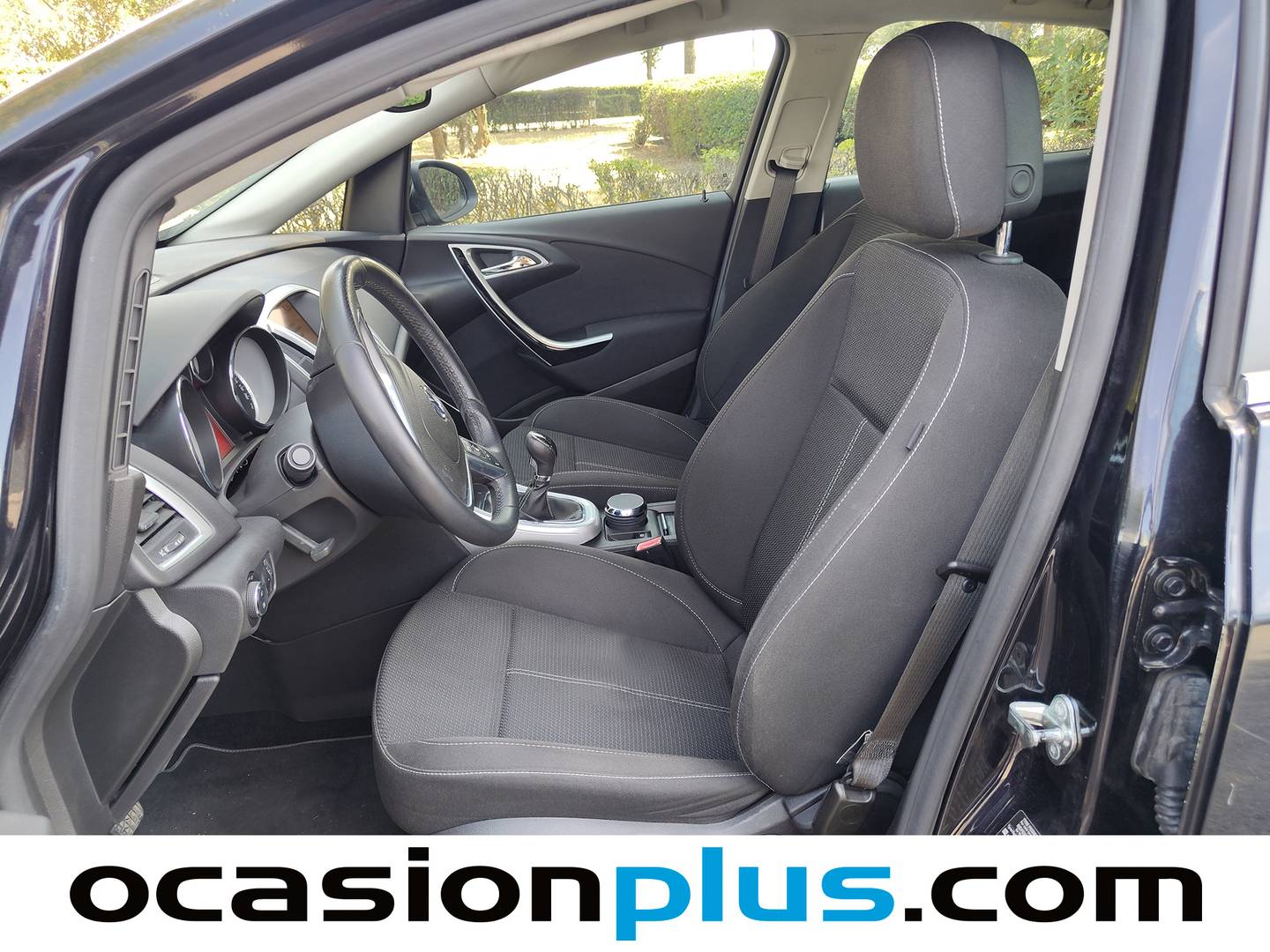Foto asientos delanteros Opel Astra Opel Astra 1.7 CDTI Sport (125 CV)
