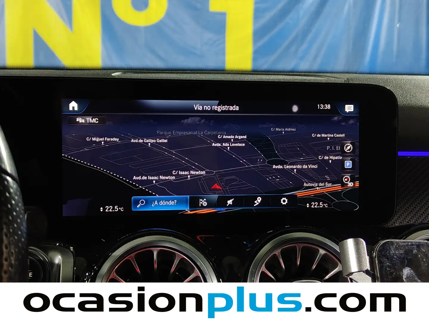 Foto Mercedes GLB Mercedes-Benz GLB 200 d (150 CV) Pack AMG