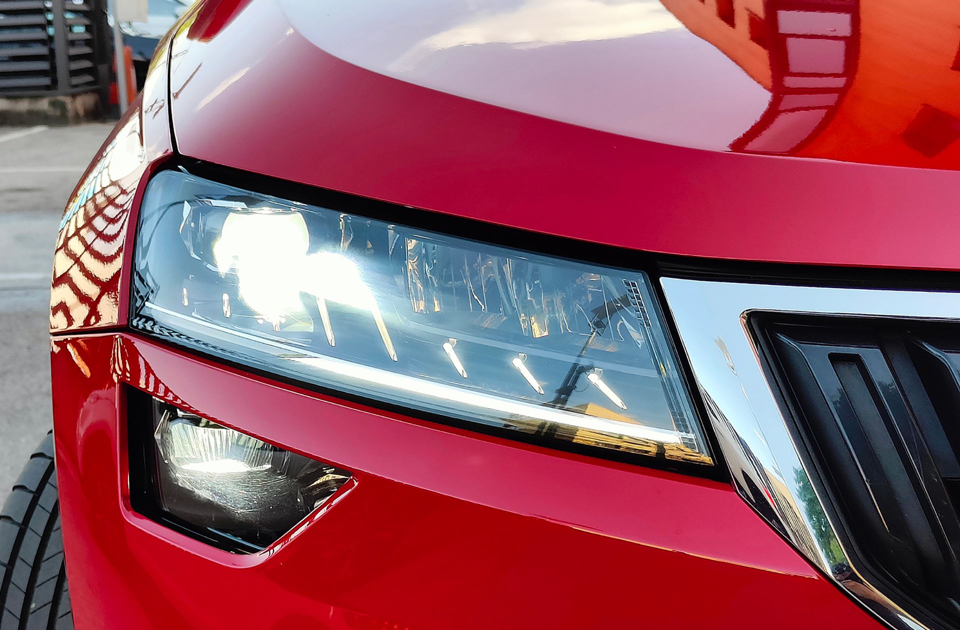 Škoda Karoq 1.5 TSI ACT Ambition DSG - foto 16