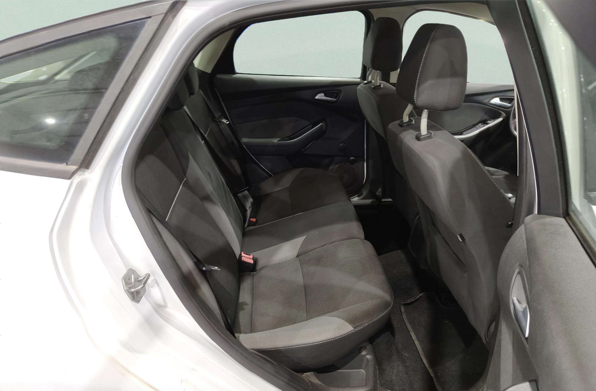 Ford Focus 1.6 TDCi Trend - foto 10