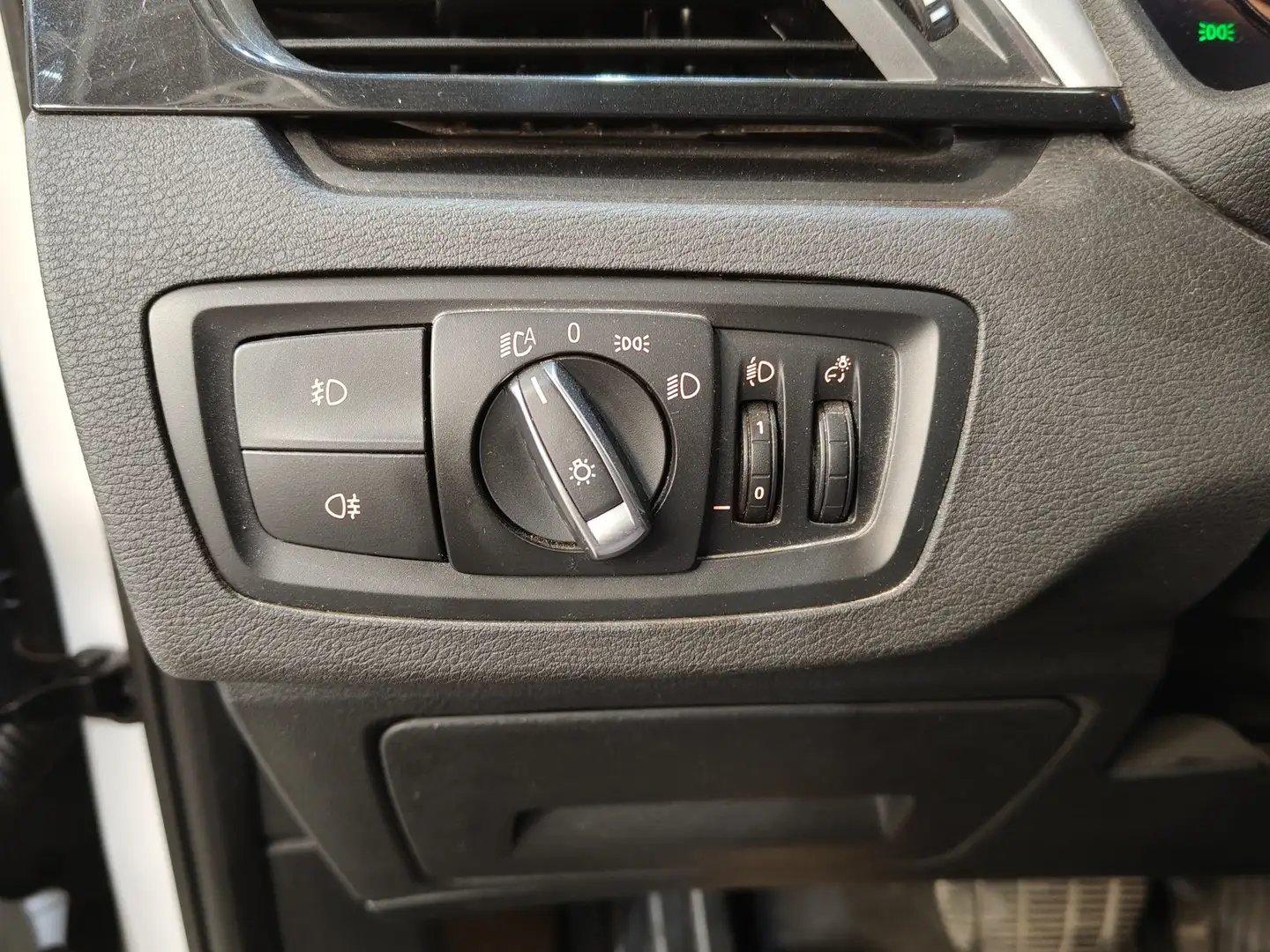 Foto BMW X1 BMW X1 sDrive18d Business (150 CV)