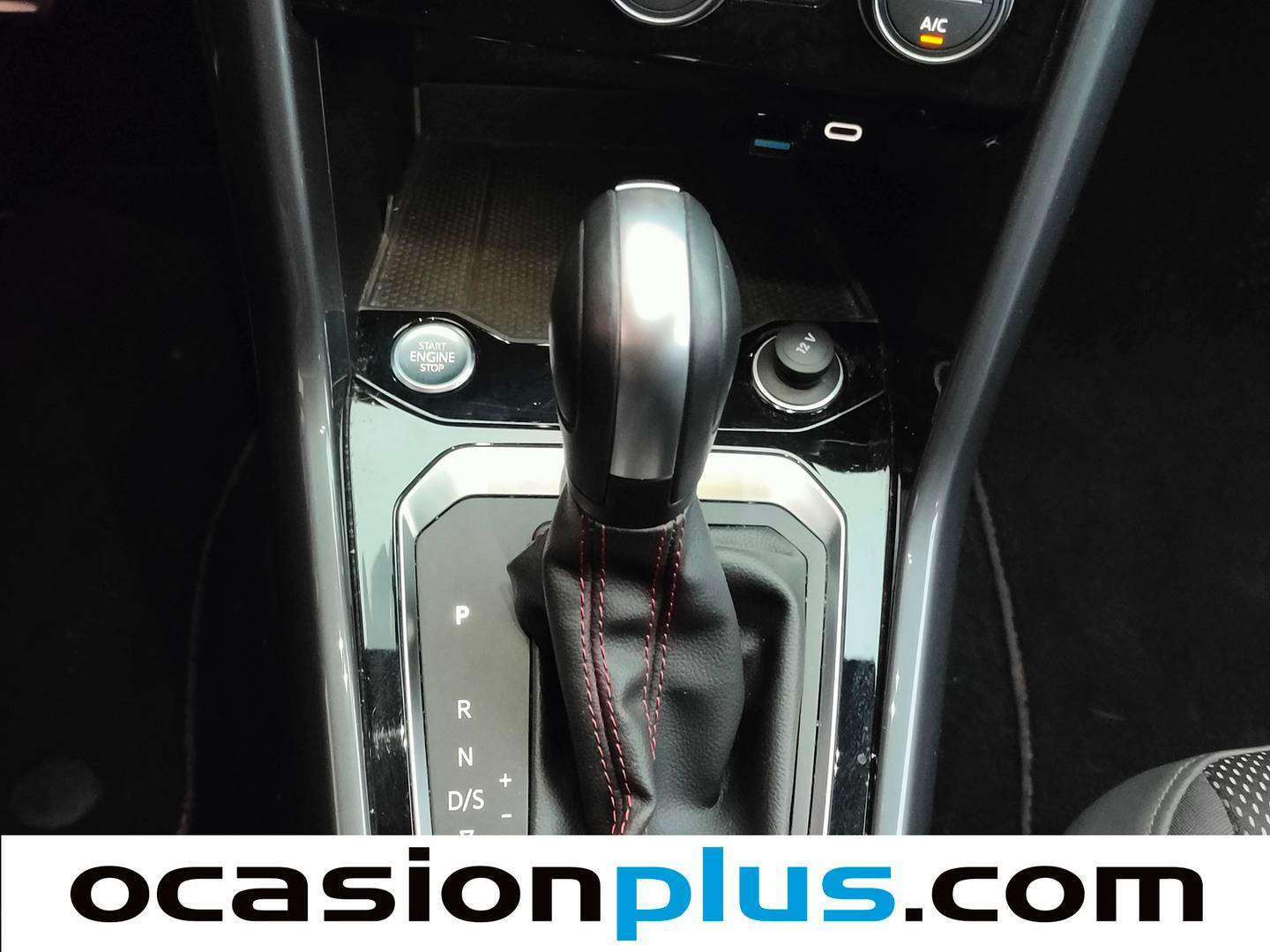 Foto Volkswagen T-Roc Volkswagen T-Roc Sport 2.0 TDI (150 CV) DSG