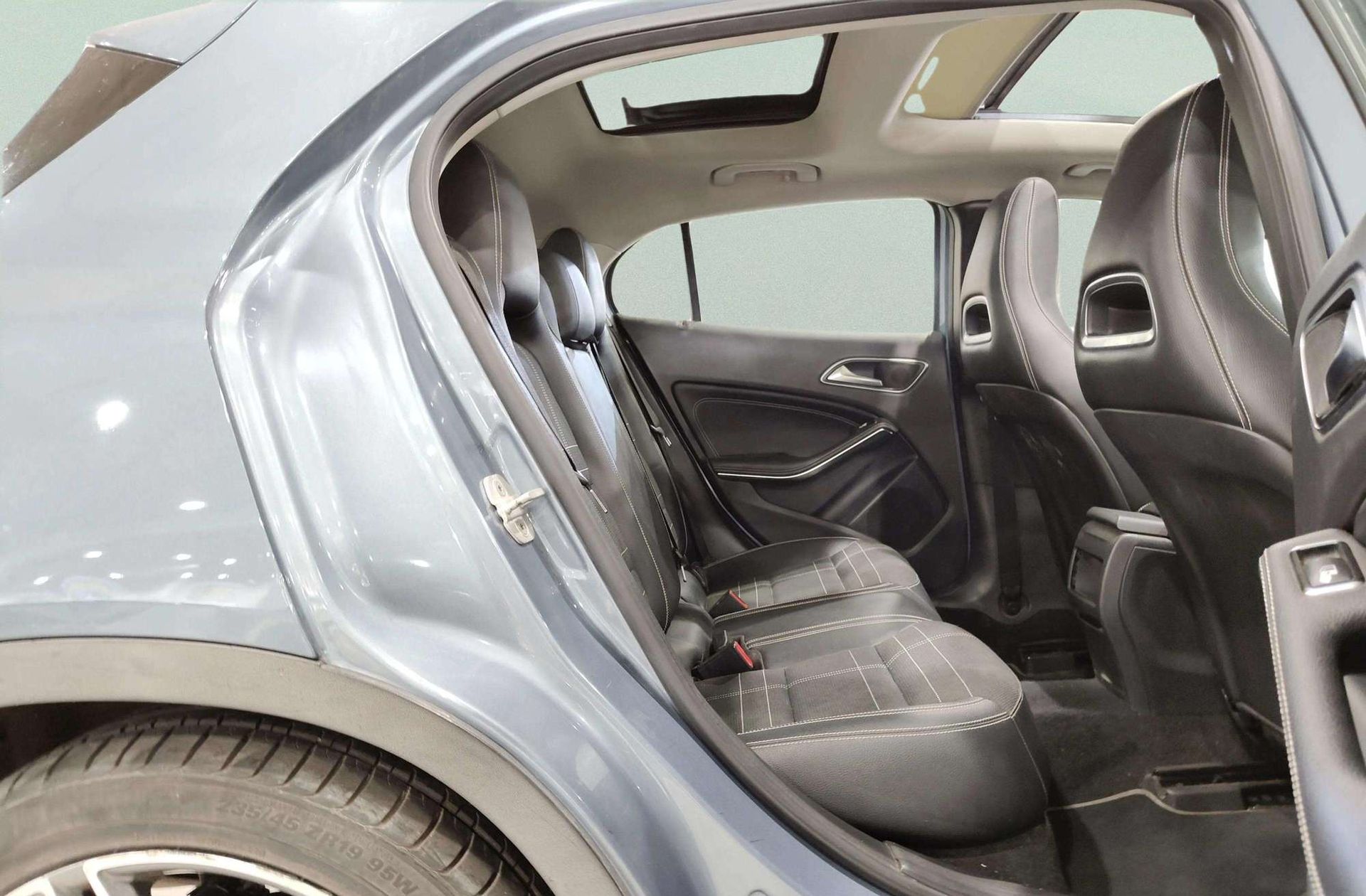 Mercedes-Benz GLA 200 CDI AMG Line - foto 14