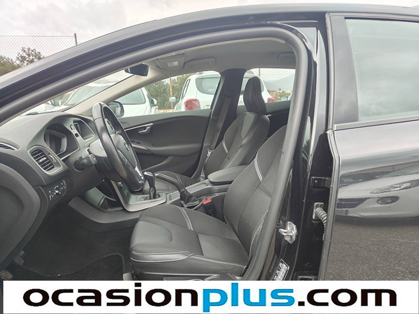 Foto Volvo V40 Volvo V40 D2 Momentum (120 CV)