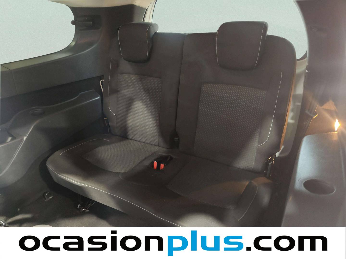 Extras y acabados del Dacia Lodgy Dacia Lodgy Laureate TCe (115 CV)7 Plazas