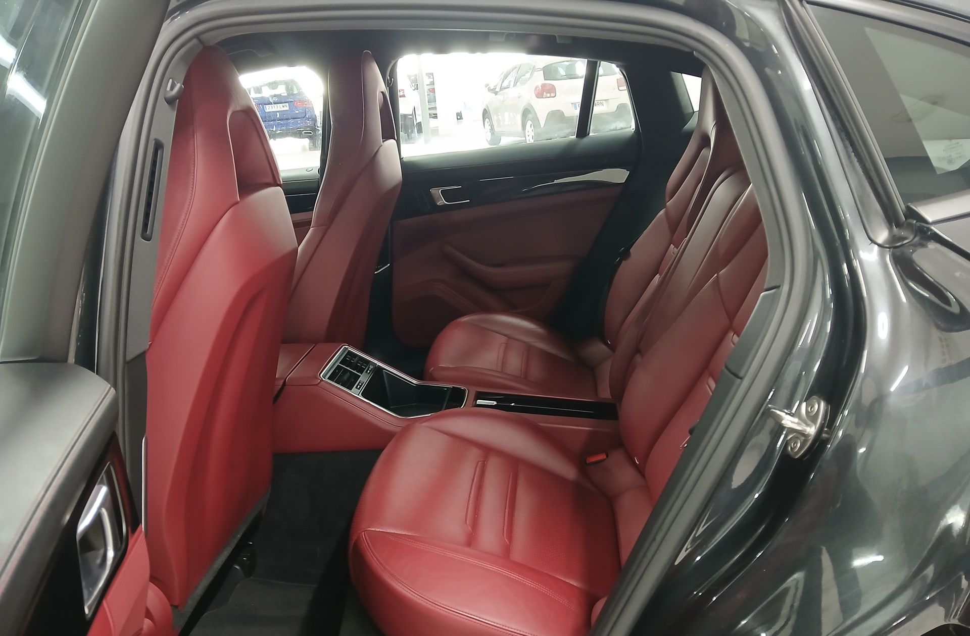 Porsche Panamera 4 E-Hybrid - foto 12