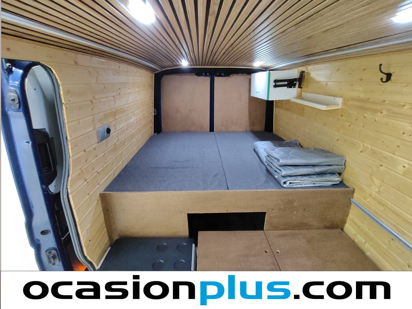 Extras y acabados del Volkswagen Crafter Volkswagen Crafter 30 Furgón Batalla Media TN 2.0 TDI (102 CV)