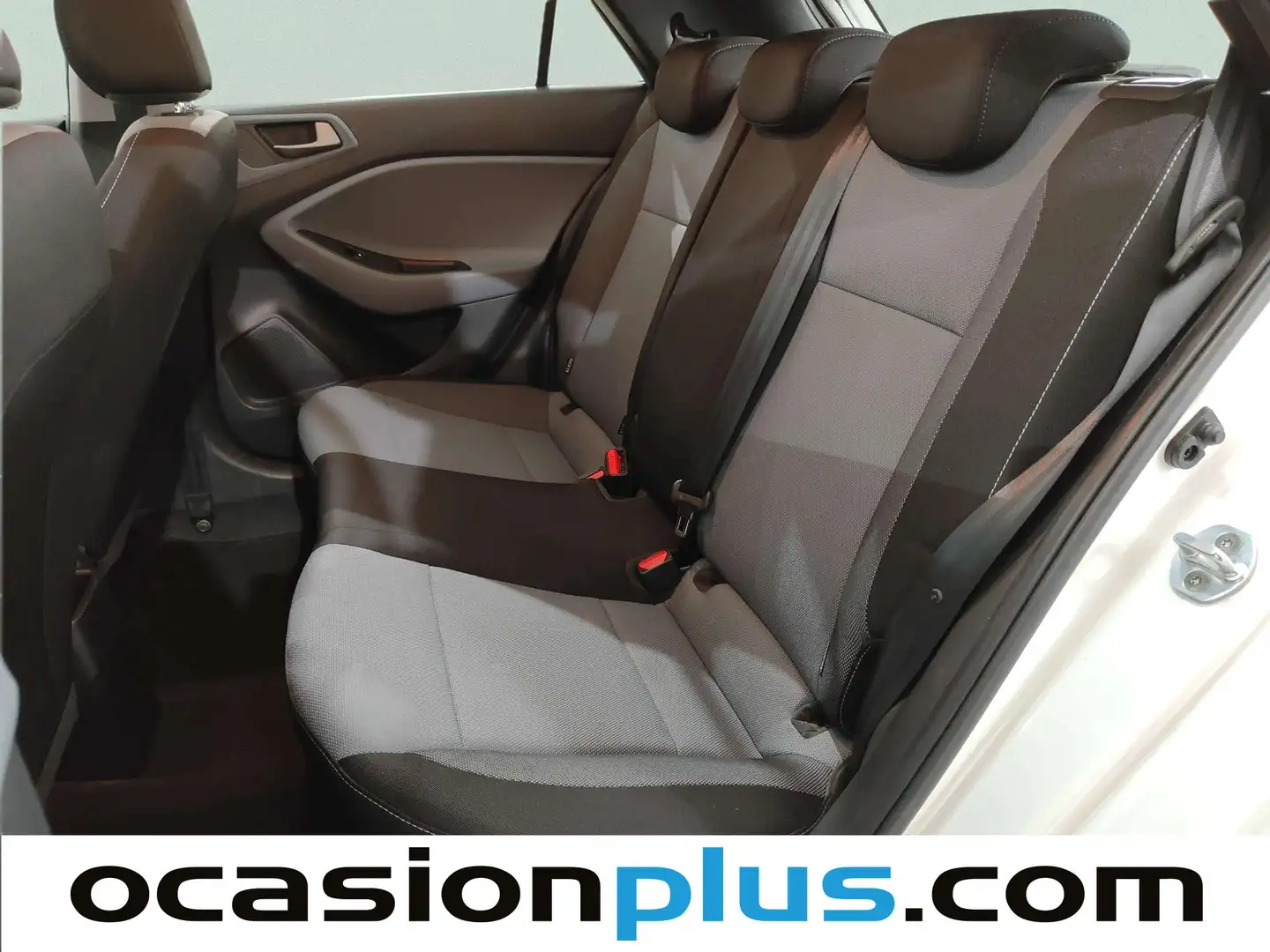 Foto Hyundai i20 Hyundai i20 1.4 MPI Link Auto  (100 CV)