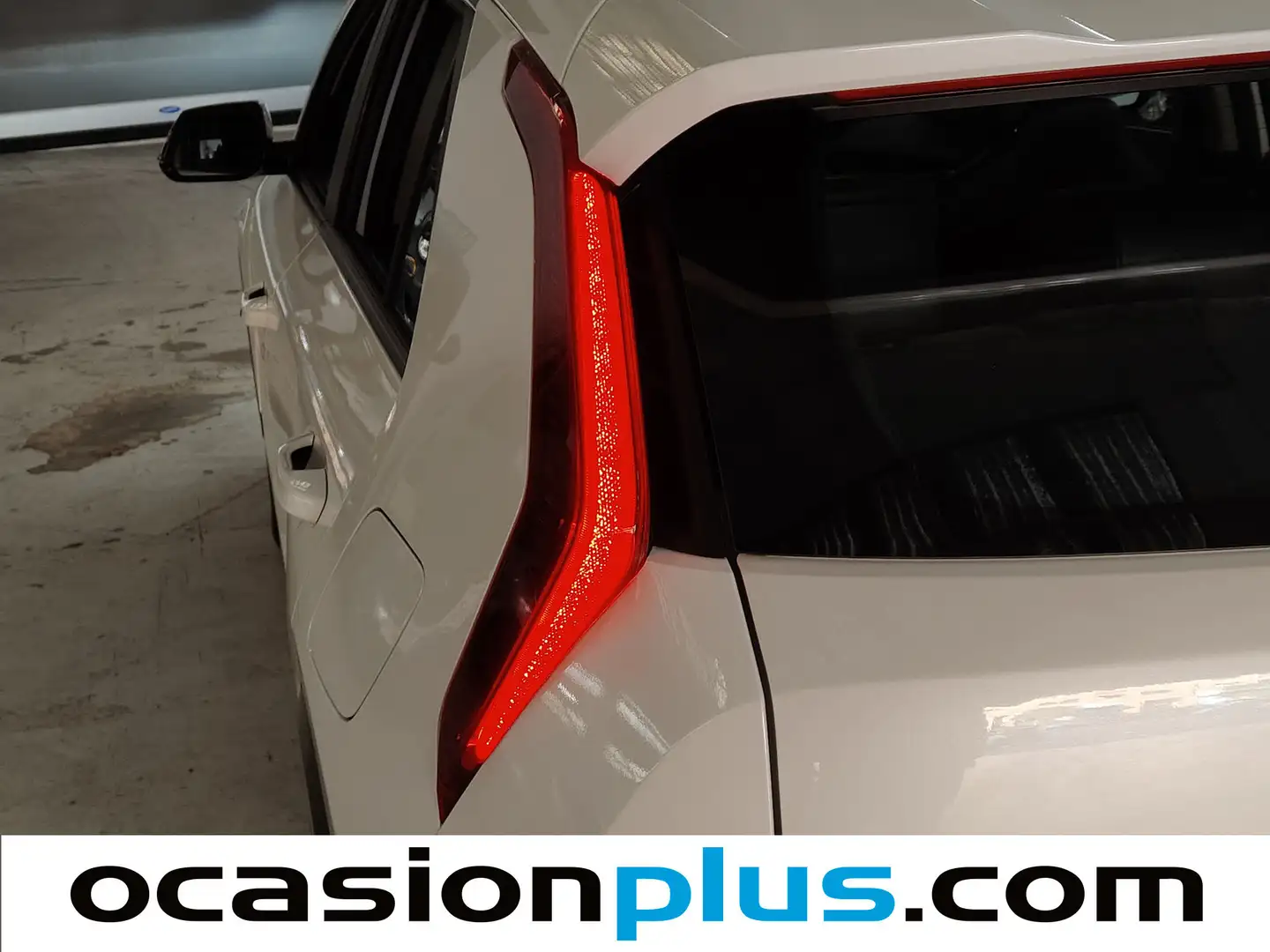 Foto KIA Niro Kia Niro 1.6 GDi HEV Drive (141 CV)