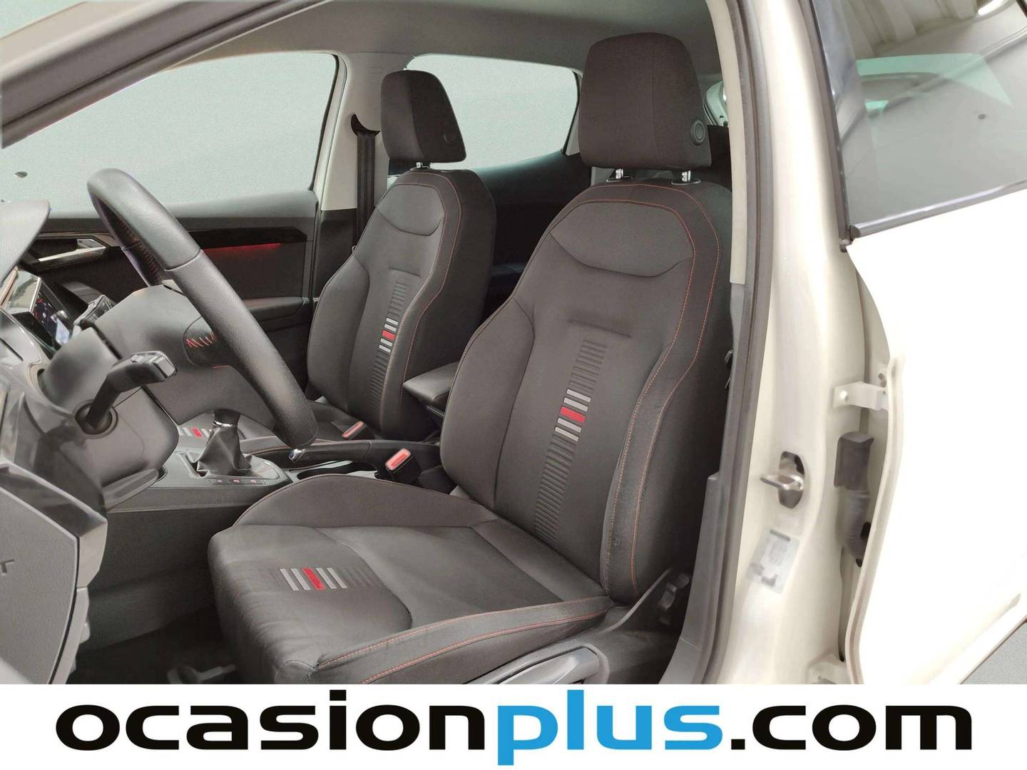 Foto asientos delanteros Seat Ibiza Seat Ibiza 1.5 TSI FR (150 CV)