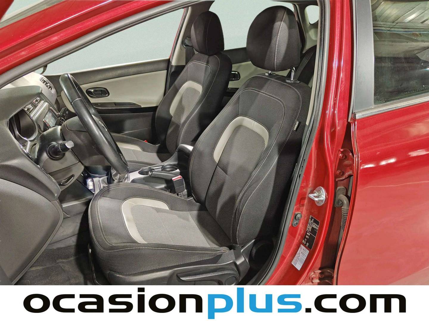 Foto asientos delanteros KIA Ceed KIA Ceed 1.0 T-GDi Eco-Dynamics x-Tech (100 CV)
