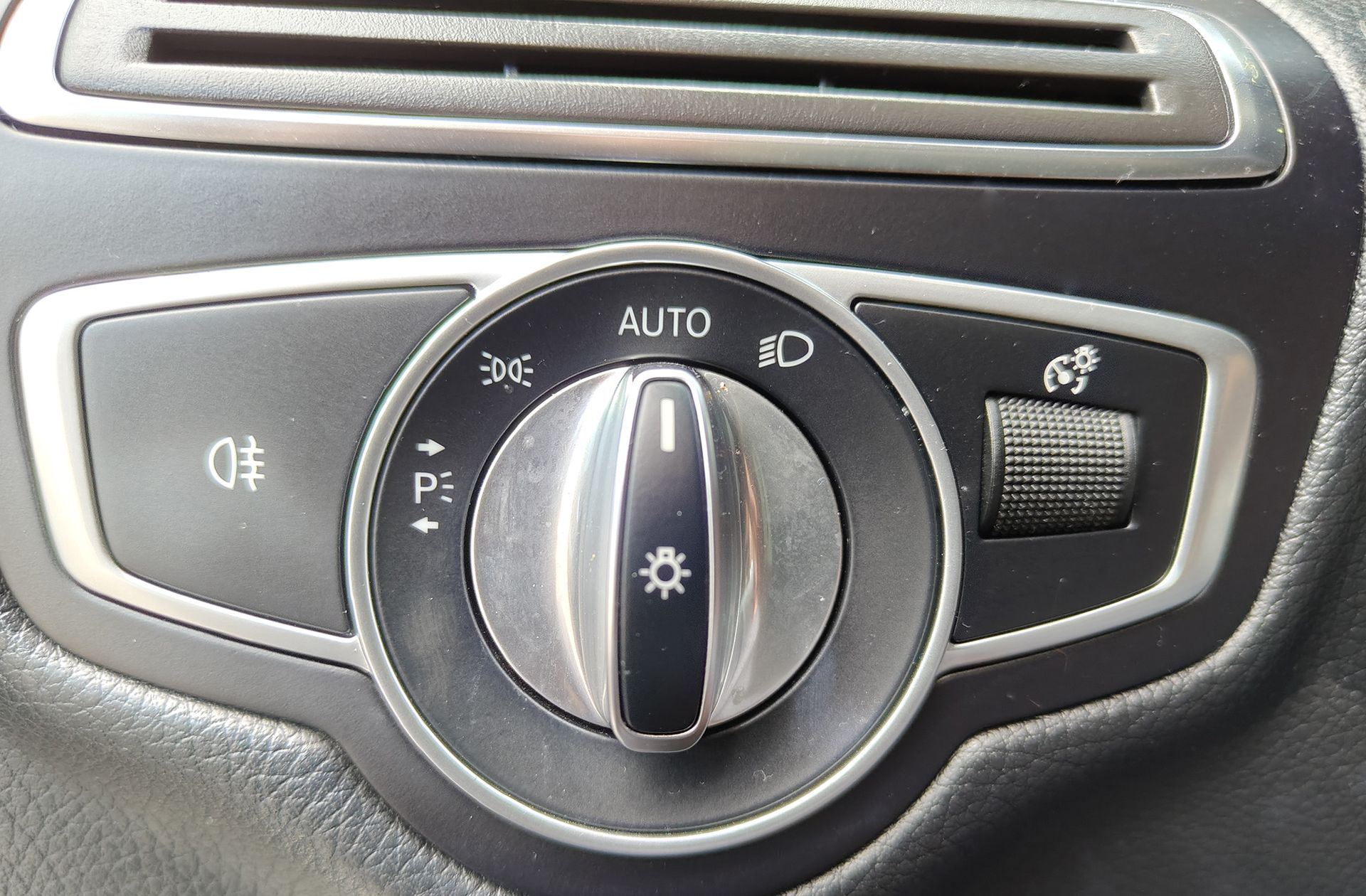 Mercedes-Benz GLC Coupé 250 4Matic Pack AMG - foto 25