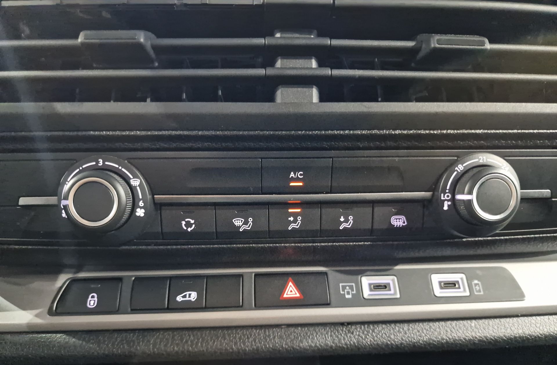 Peugeot Expert BlueHDi 120 Standard 3 plazas - foto 25