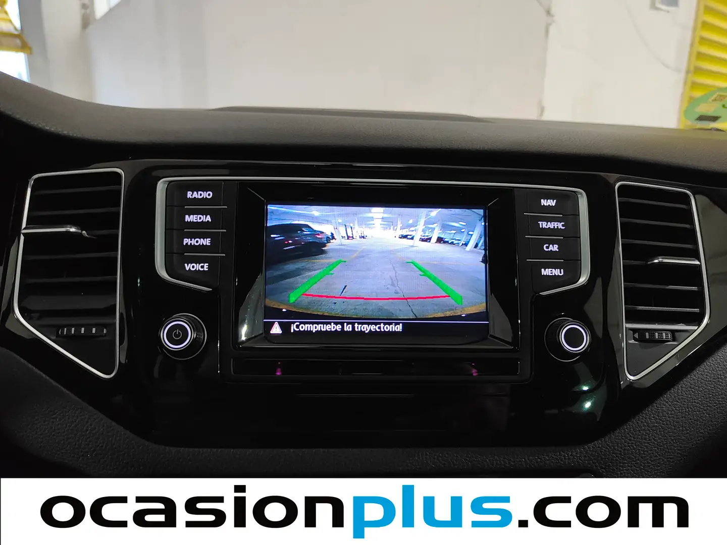 Foto Volkswagen Golf Sportsvan Volkswagen Golf Sportsvan 1.6 TDI Sport BMT DSG (110 CV)