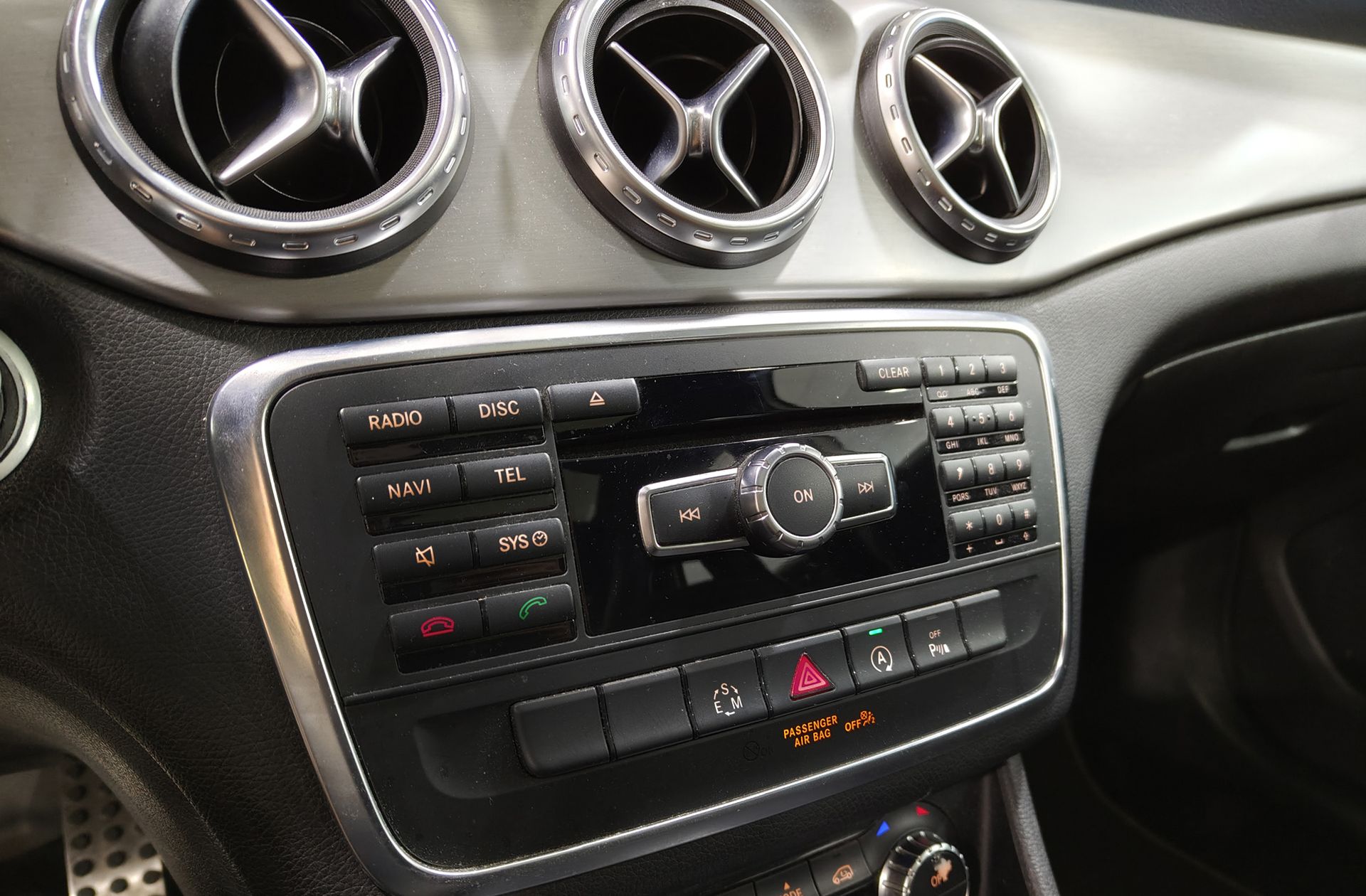 Mercedes-Benz GLA 200 d AMG Line - foto 37