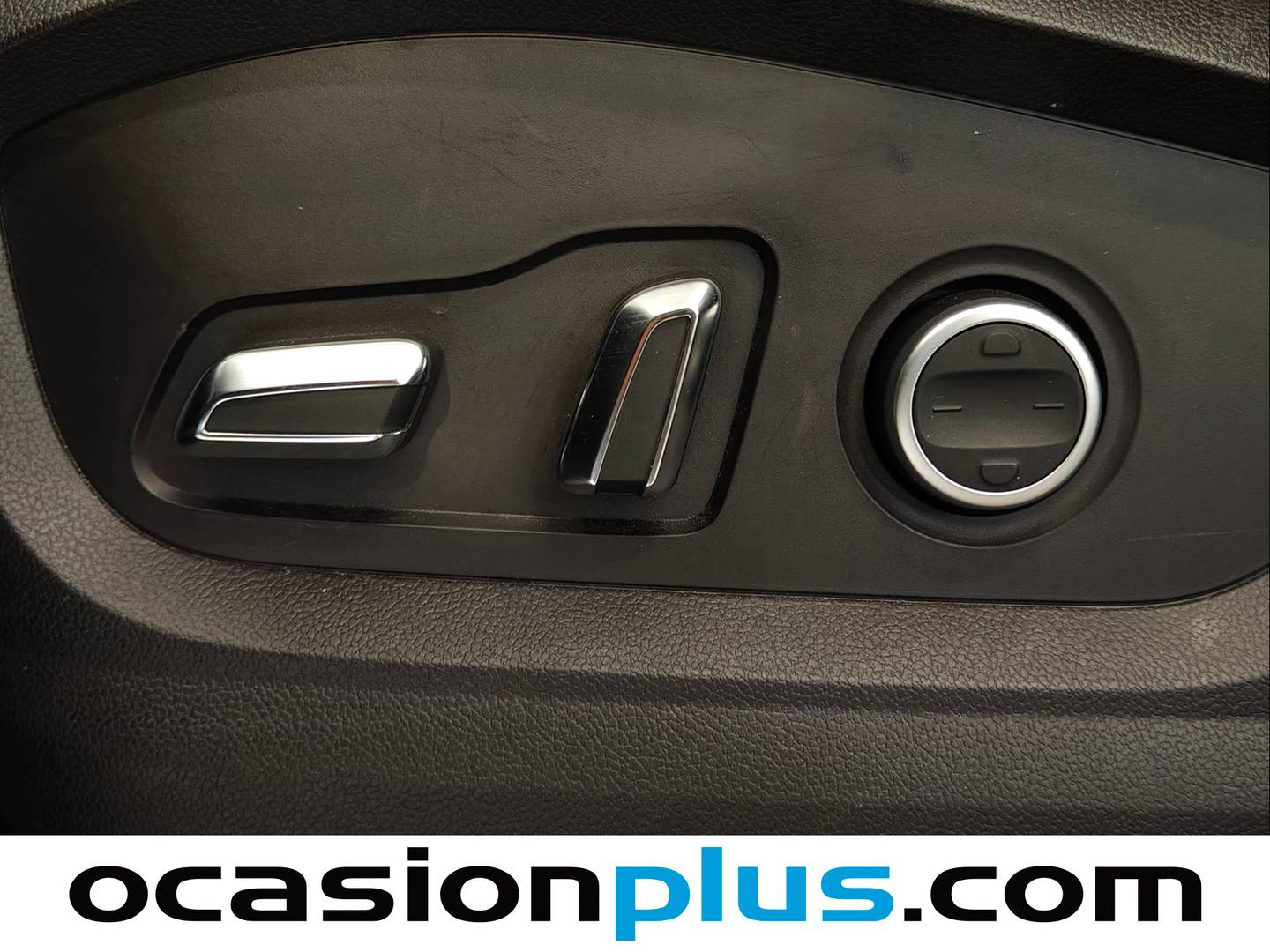 EBRO S800 EBRO S800 1.6 TGDI Premium DCT (147 CV) 7 Plazas gasolina