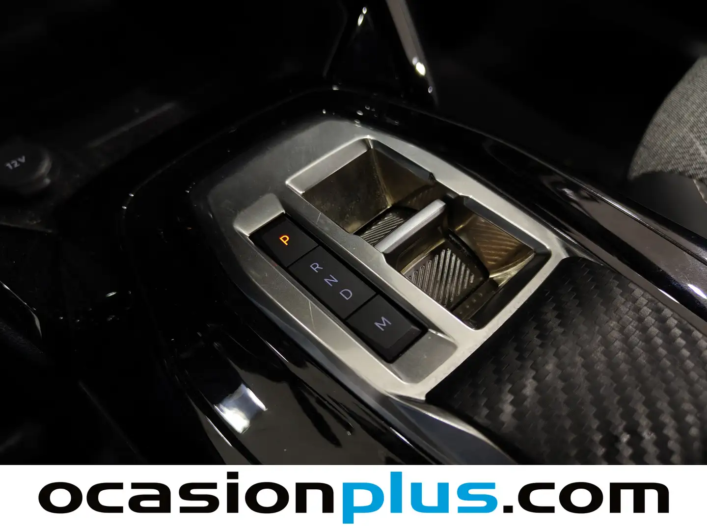 Foto Peugeot 2008 Peugeot 2008 Allure Hybrid eDCS6  (136 CV)