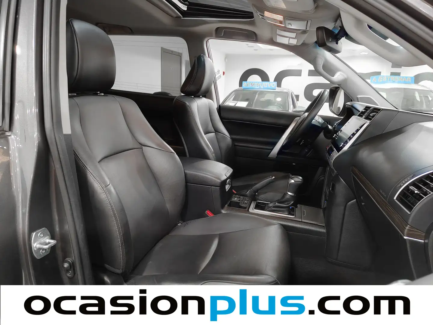 Foto Toyota Land Cruiser Toyota Land Cruiser 2.8 D-4D VXL Auto (204 CV)